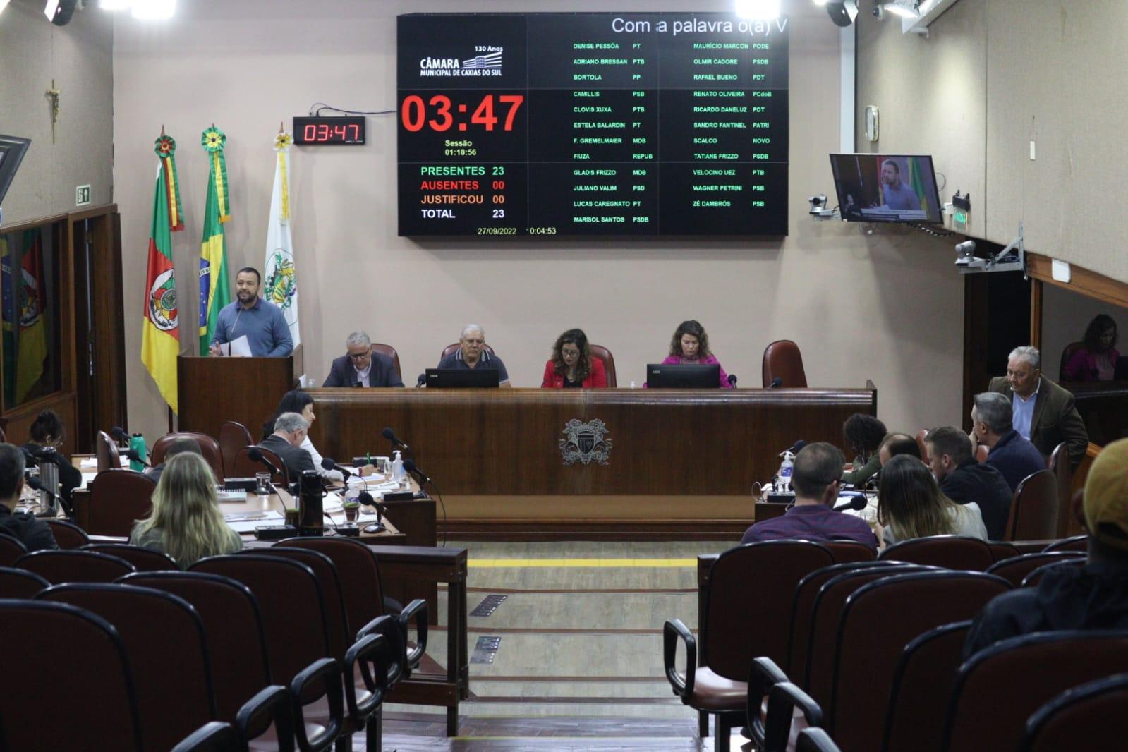 Leia mais sobre Parlamento aprova homenagem aos 50 anos da Escola Municipal Alfredo Belizário Peteffi