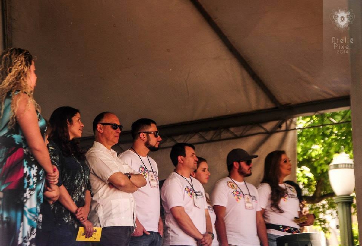 Leia mais sobre Denise Pessôa participa da 14° parada livre, com o tema Juntos e Iguais – por uma sociedade livre de preconceito