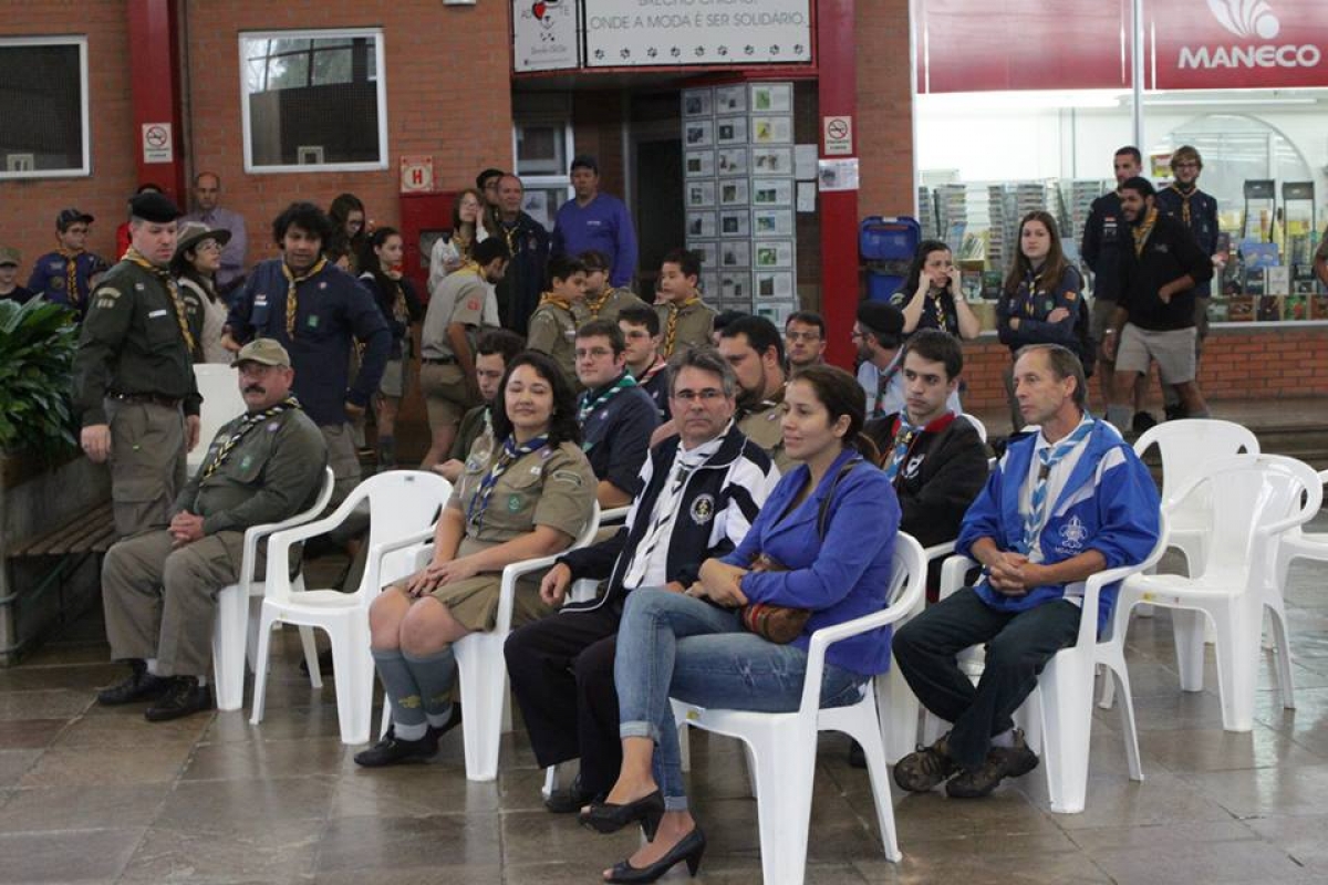 Vereadora Denise Pessôa participa da cerimônia de abertura da Semana do Escoteiro