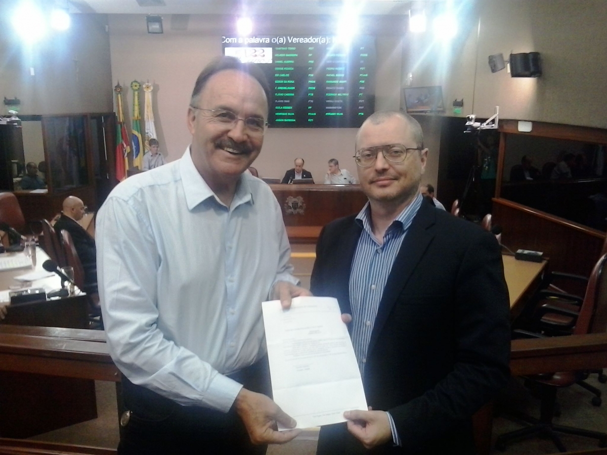 Promotor Adrio Gelatti recebe Votos de Congratulações