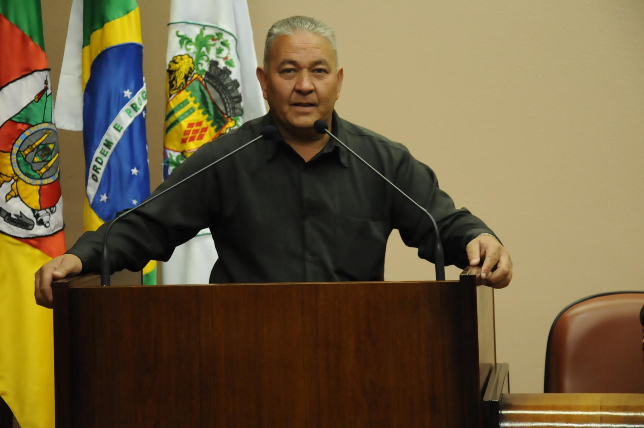 Renato Oliveira exaltou Medellín pela demonstração de solidariedade com o Brasil em razão do acidente com jogadores da Chape 