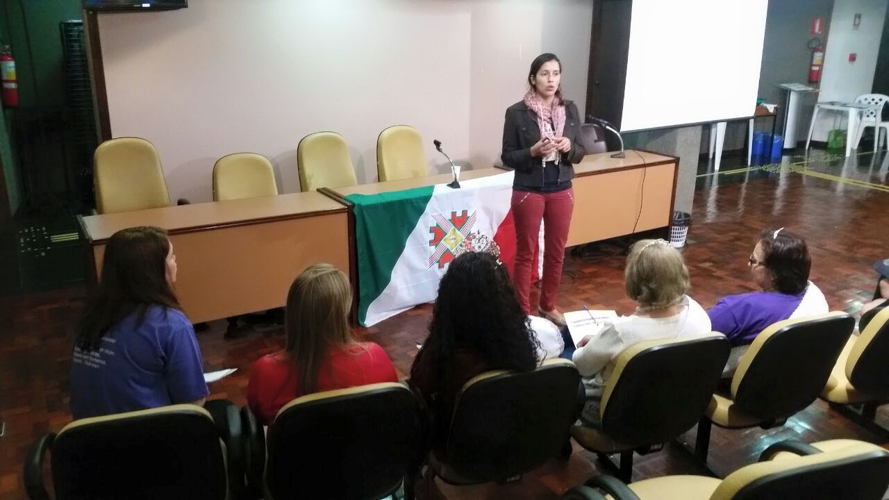 Denise Pessôa prestigia palestra no 1º Seminário de Organização das Mulheres