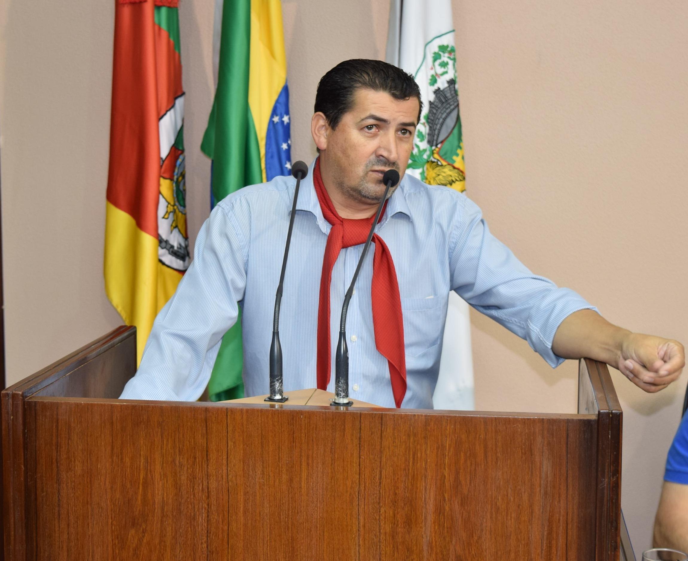 Vereador Jó Arse denuncia supostas irregularidades em gabinete de Daniel Guerra