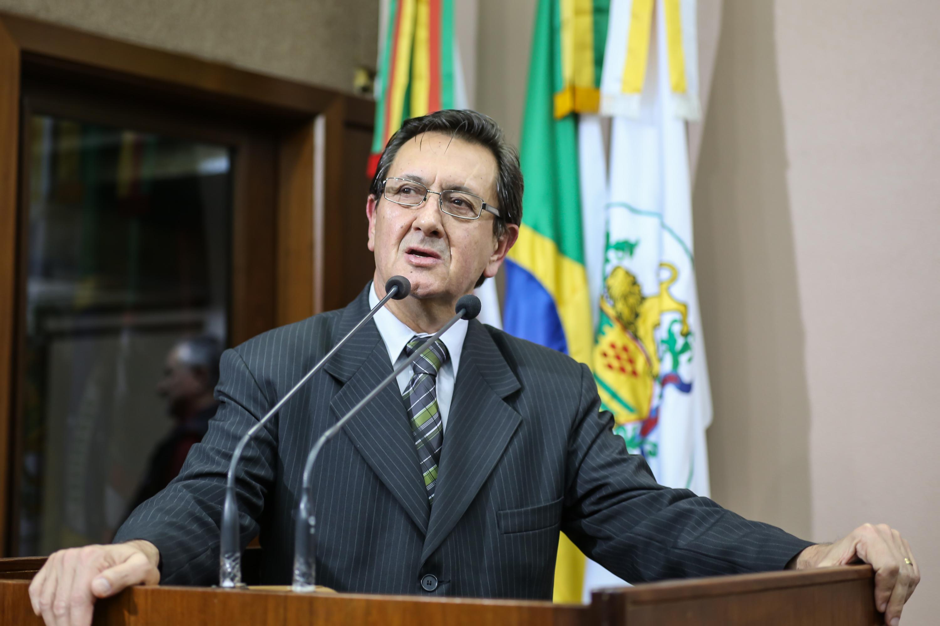 Zoraido Silva propõe que o chefe do Cartório da 169ª Zona Eleitoral venha à tribuna da Câmara