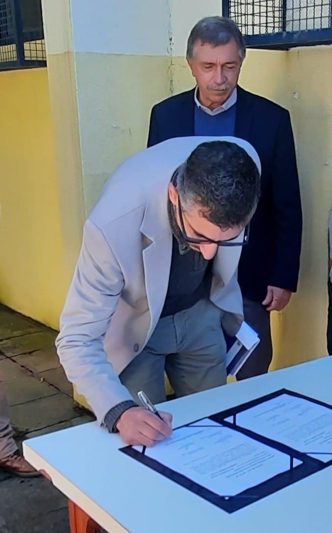 Valim e Prefeito Adiló assinam ordem de início da Escola de Educação Infantil no Serrano
