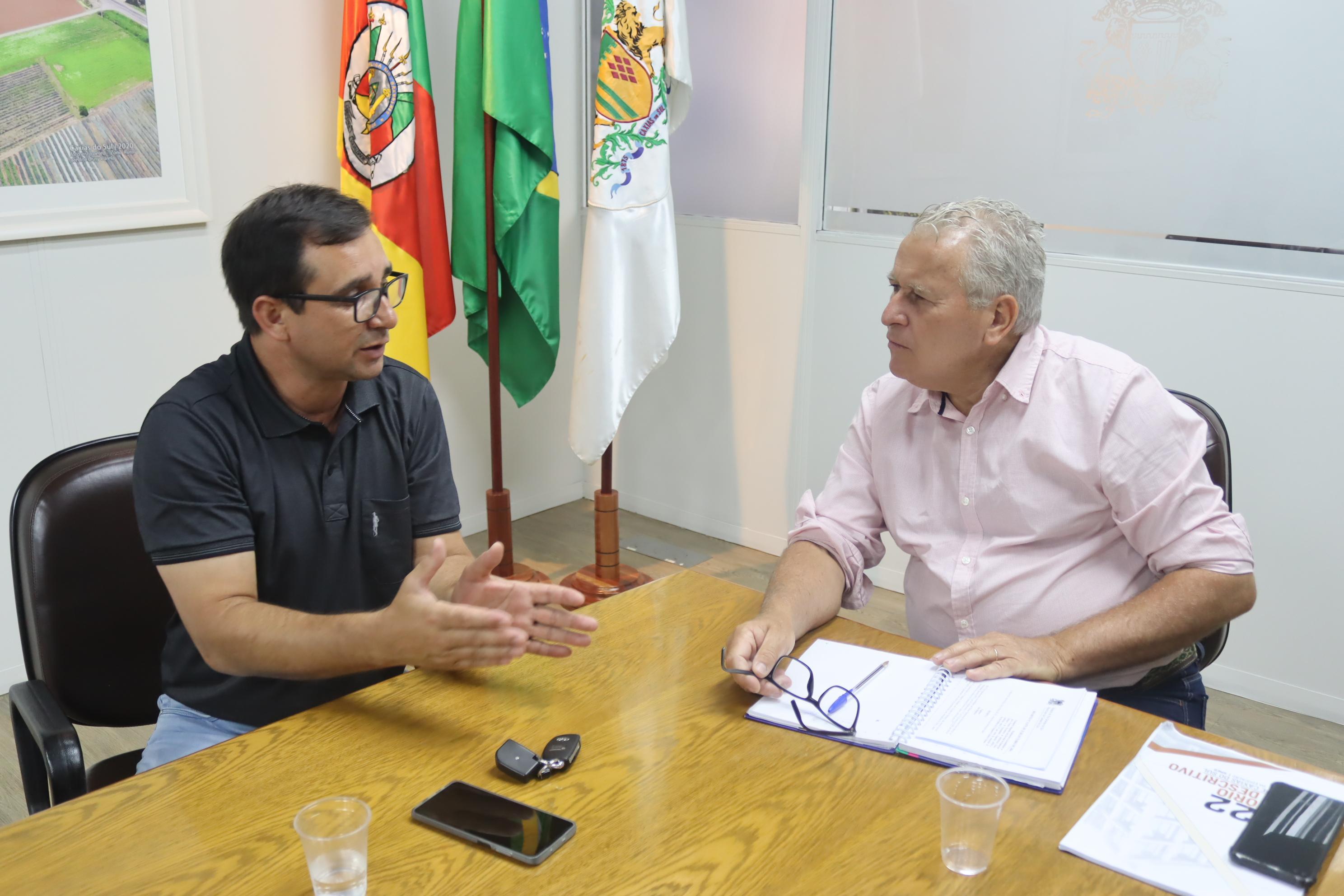 Zé Dambrós se reúne com o presidente do Parlamento Regional