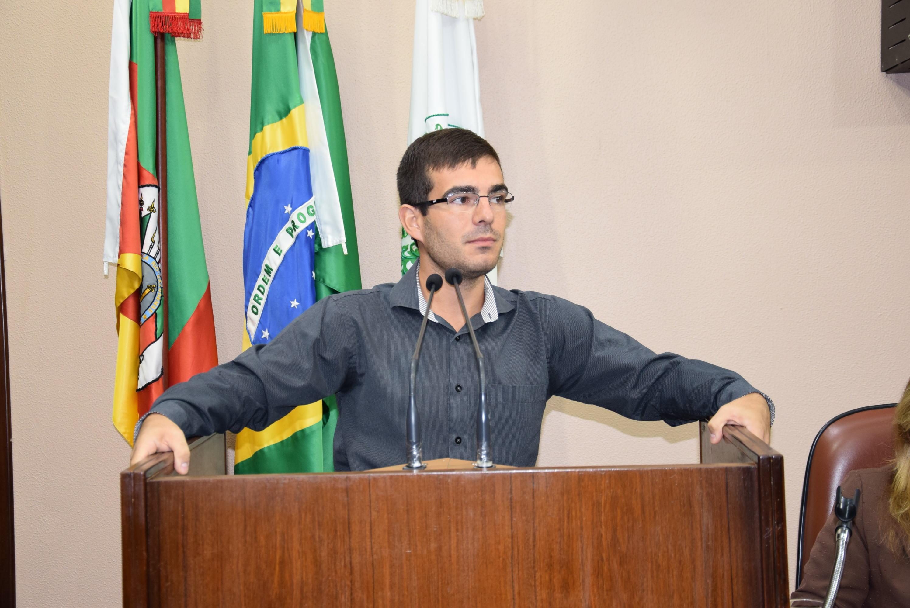 Rafael Bueno aponta falta de diálogo do prefeito