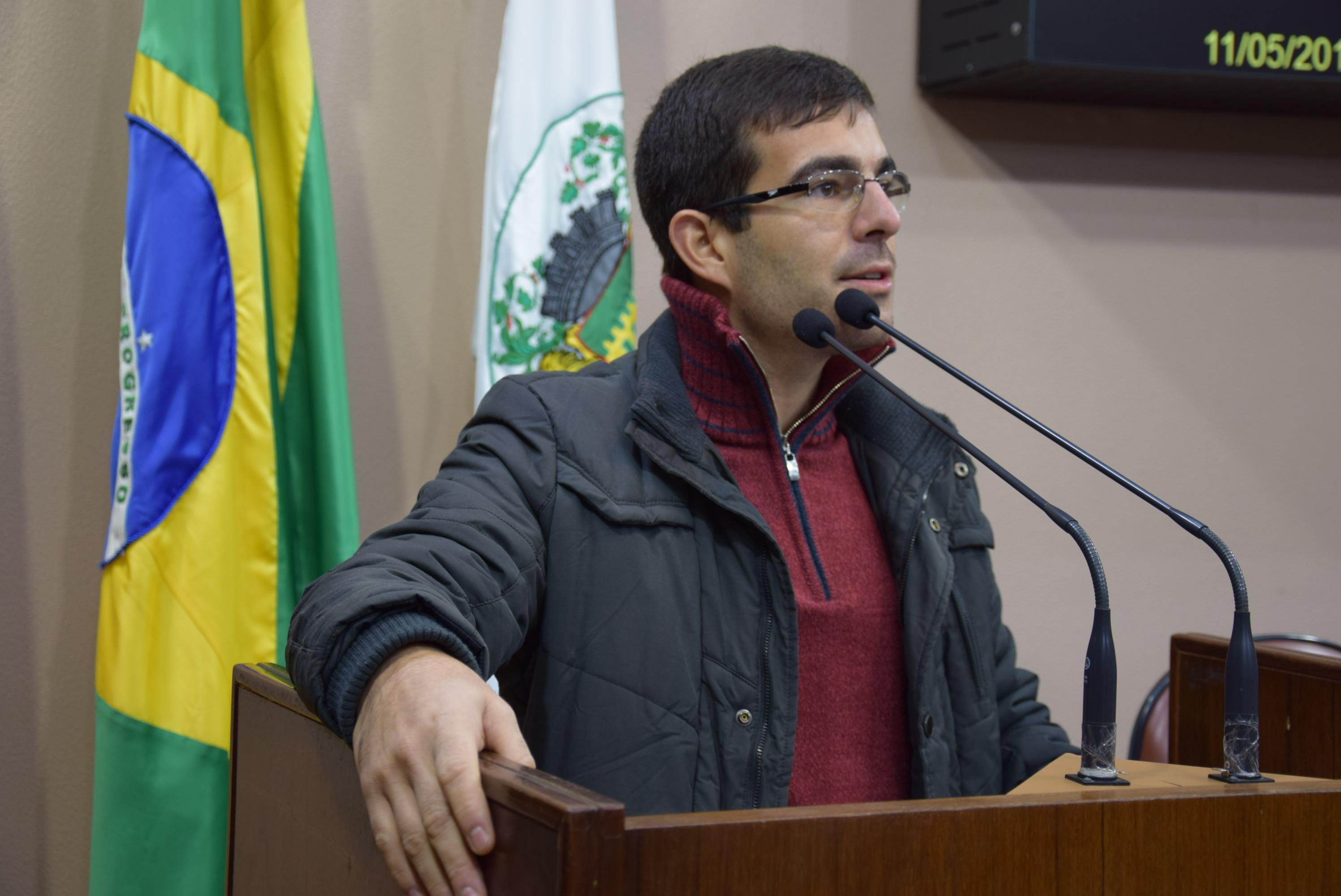 Leia mais sobre Vereador Rafael Bueno repercute entrevista da presidente da Comissão Comunitária da Festa da Uva