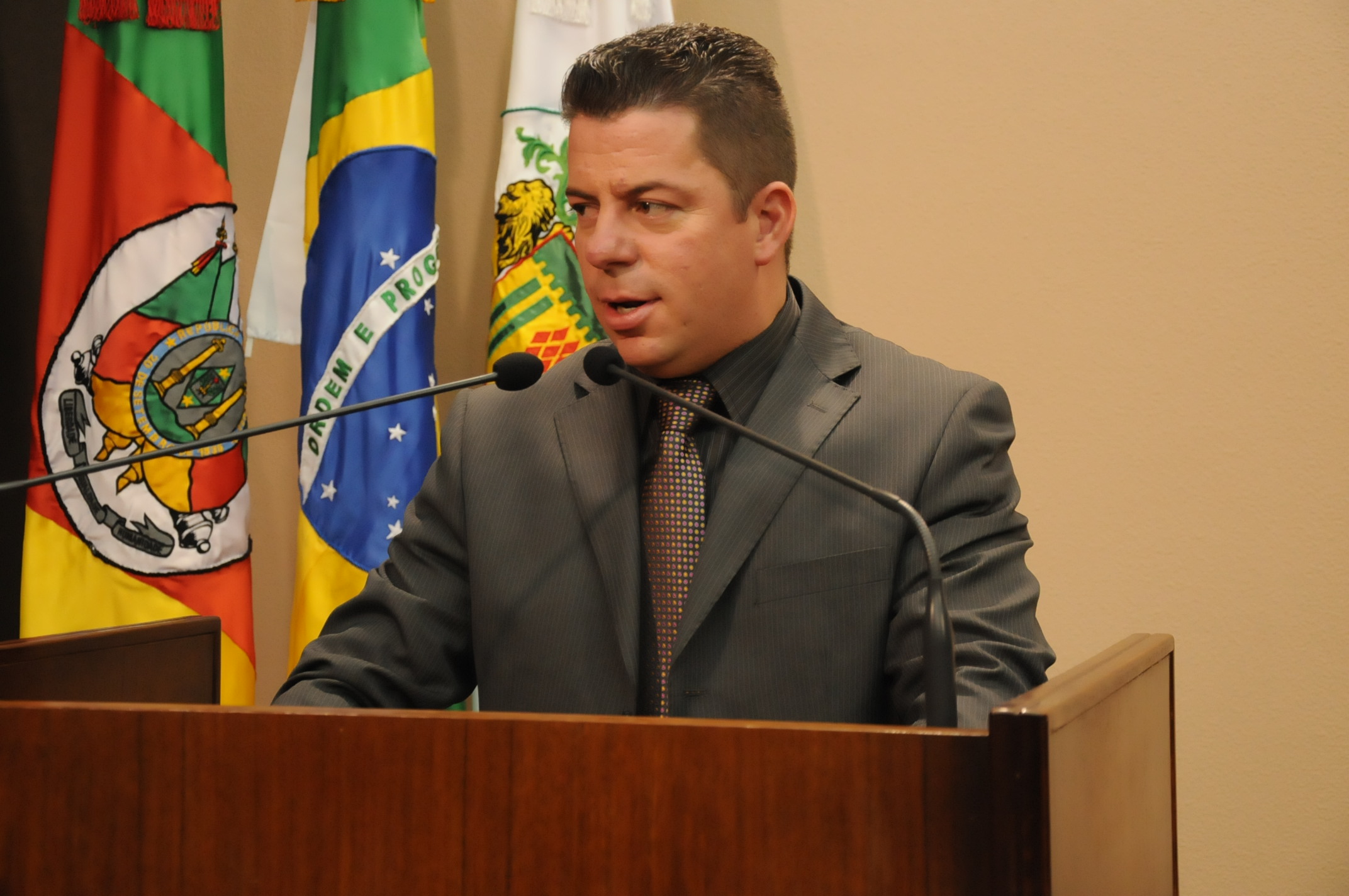 Renato Nunes quer mais bebedouros em locais públicos