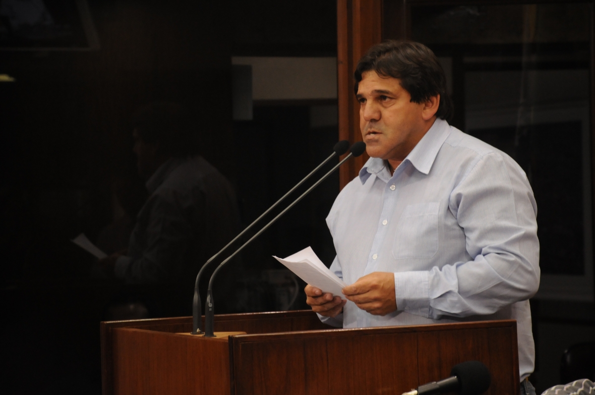 Henrique Silva apresenta projeto para eliminar a dupla função dos motoristas de coletivos urbanos