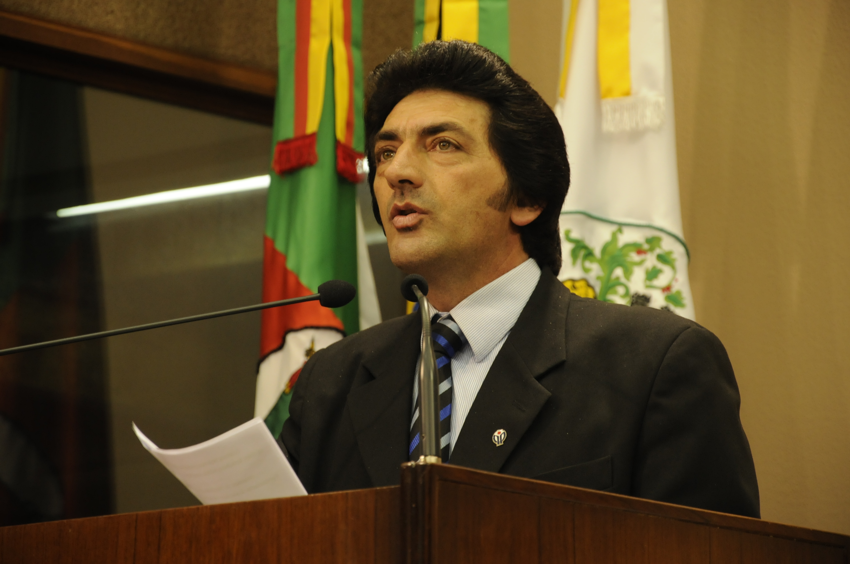 Vereador Bandeira participará de audiência pública do Senado
