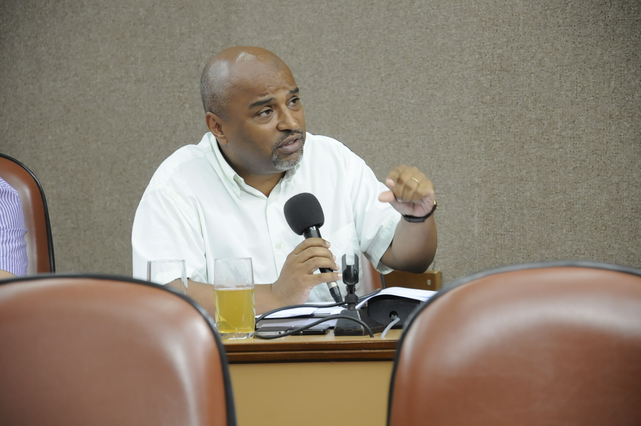 Edson aborda a revisão do Código Penal