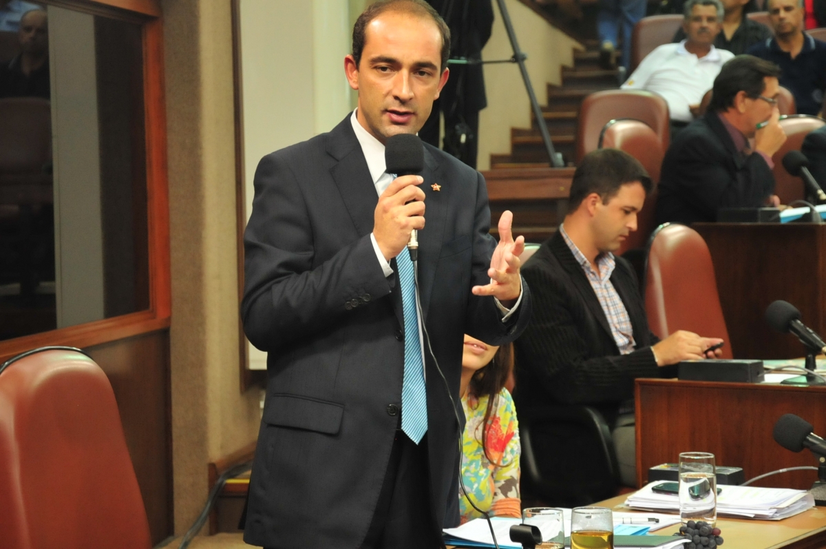Rodrigo Beltrão ressalta que a saúde é direito constitucional no Brasil