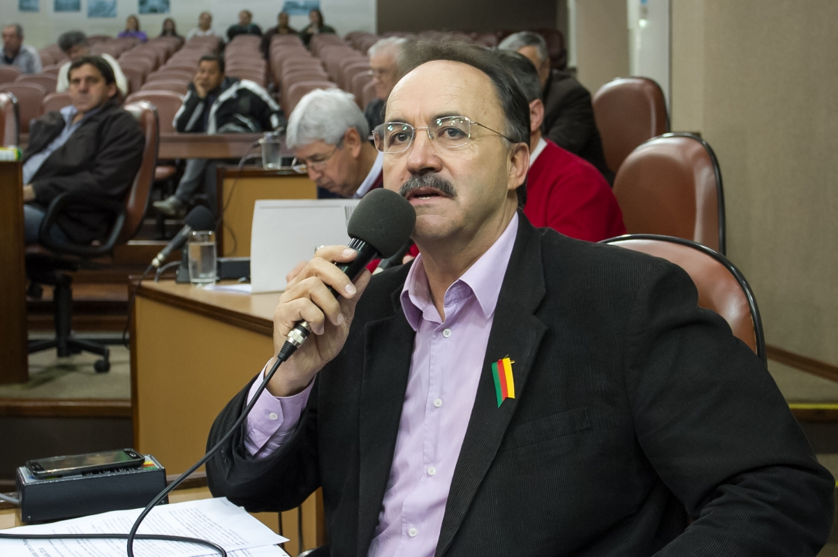 Mauro Pereira vota contra Moção de Repúdio a auxílio-moradia para juízes