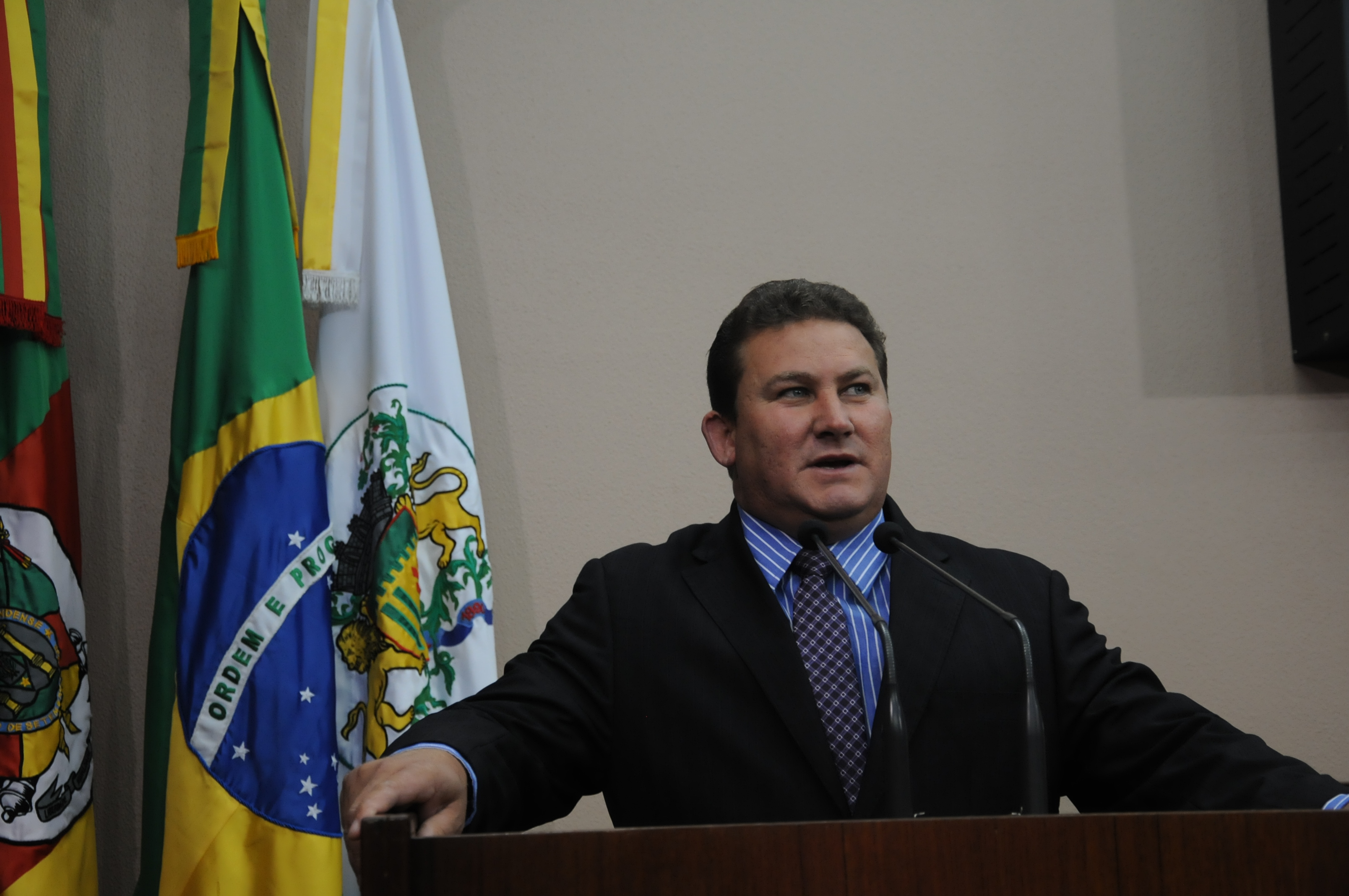 Edi Carlos reitera pedido de policiamento comunitário para a região do Planalto