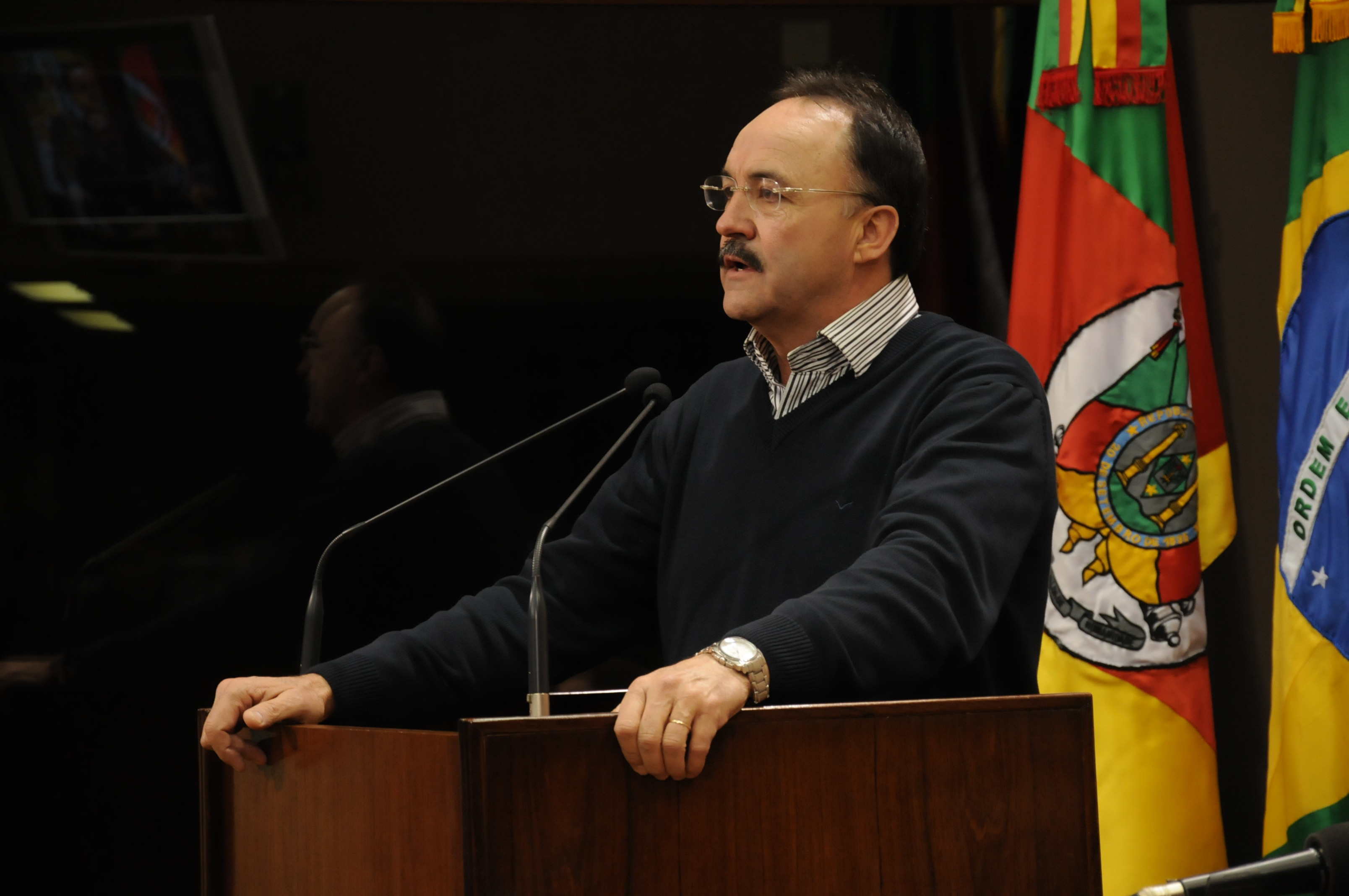 Mauro destaca a promulgação do agendamento de consultas por telefone