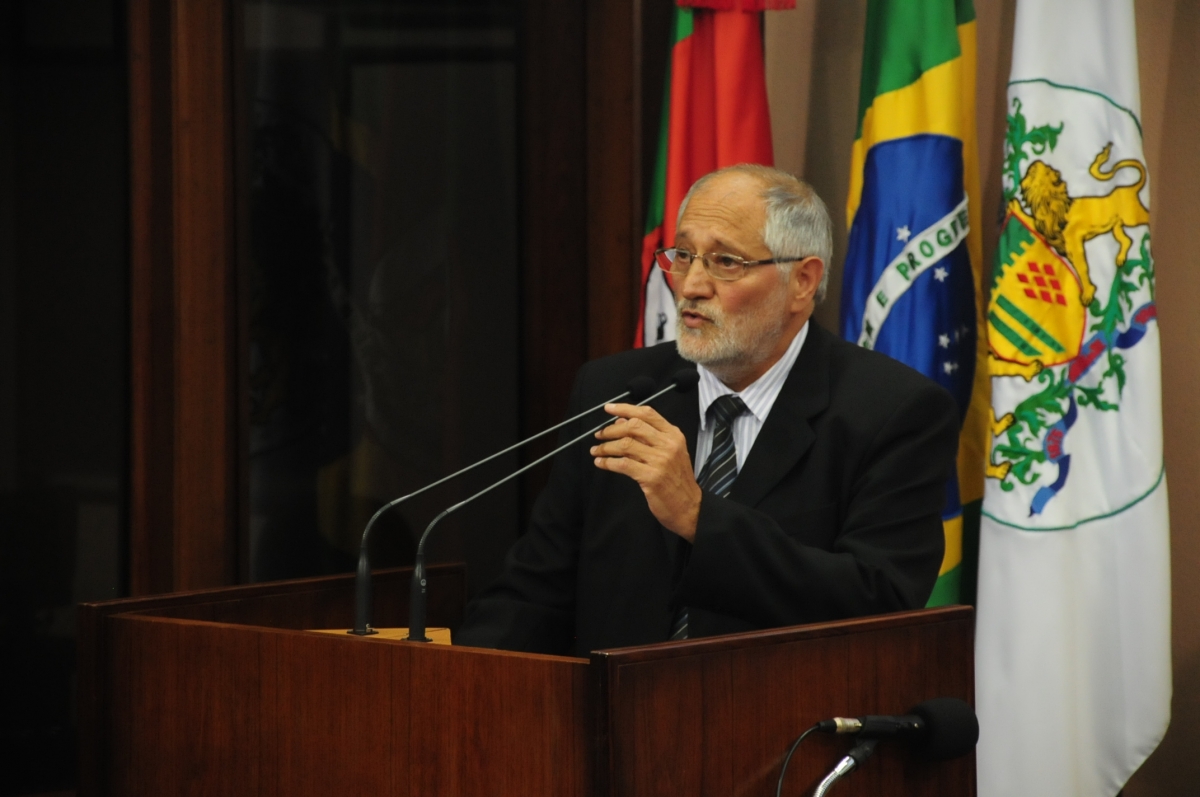 Leia mais sobre Virgili Costa defende a criação de subcomissões no Legislativo caxiense
