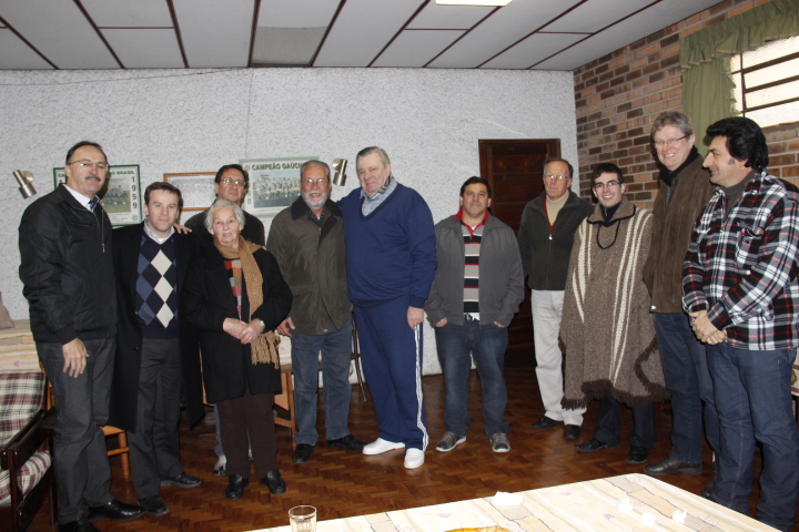 Parlamentares visitam o ex-vereador Walmor José Vanazzi e seus familiares