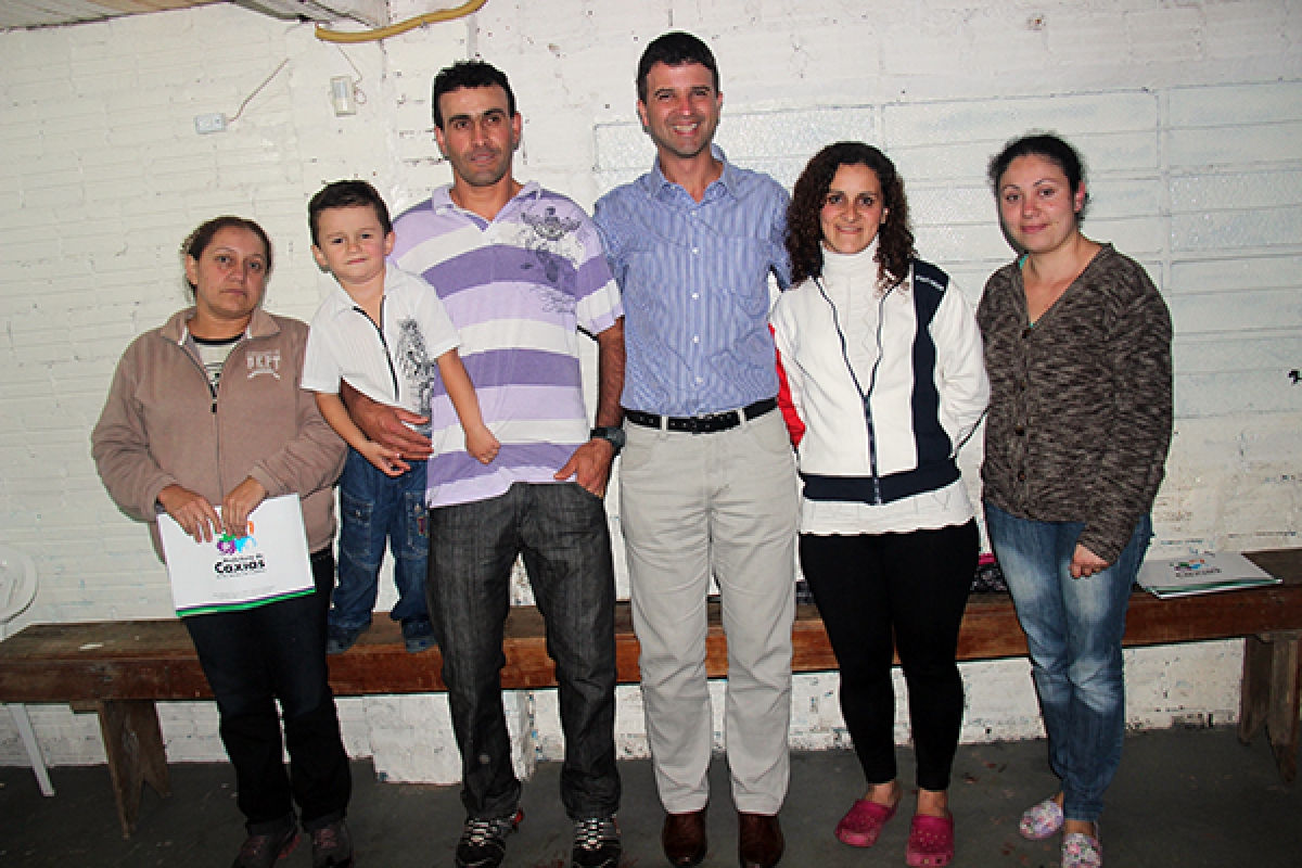 Vereador Neri participa de reunião do OC do loteamento Vila Amélia II