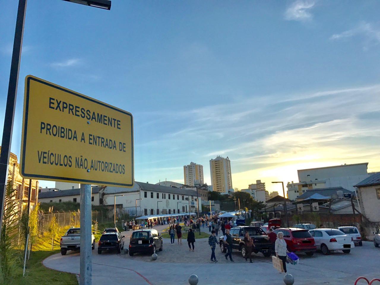 Leia mais sobre Périco questiona estacionamento de veículos na Praça das Feiras