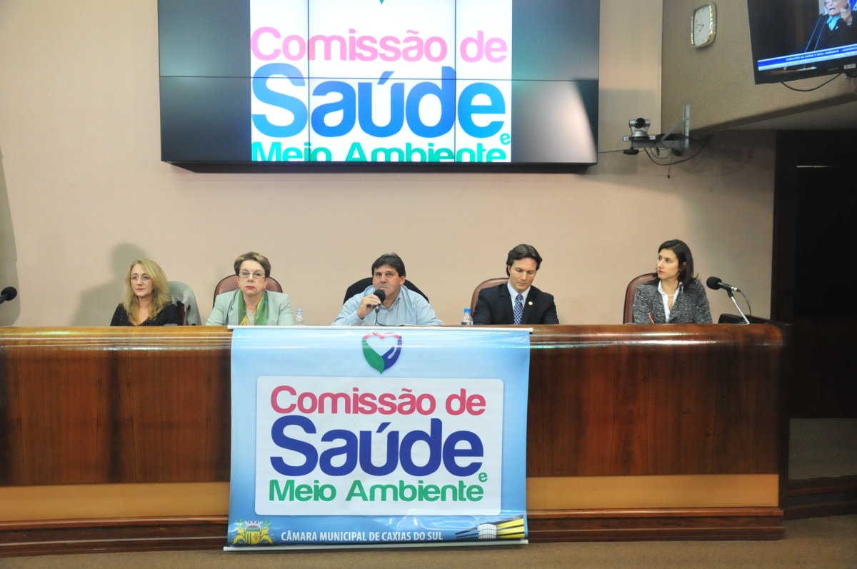 Dilma Tessari anuncia que deverá sair concurso público para médicos de 20 horas