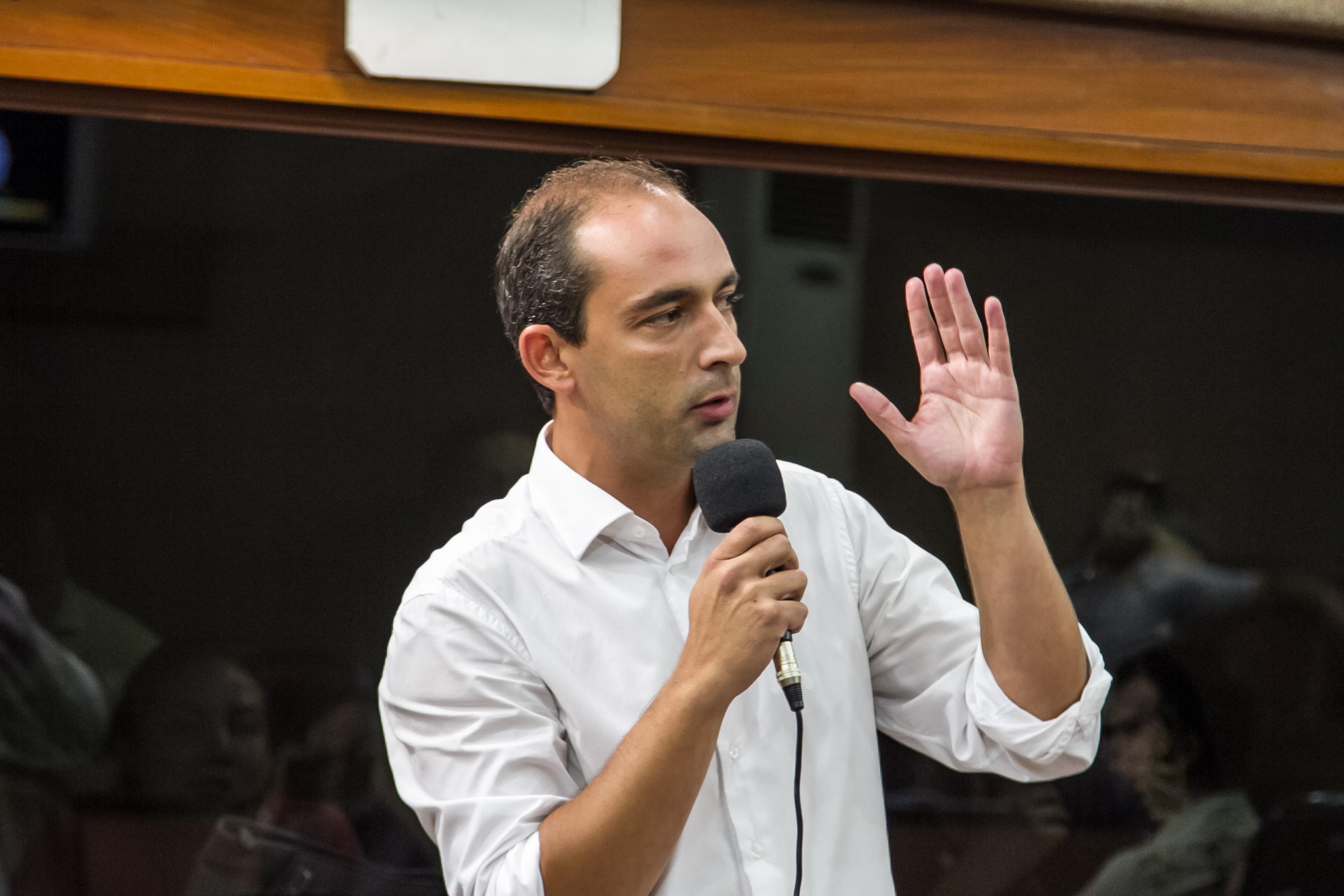 Rodrigo Beltrão defende a democracia e se posiciona contra o impeachment de Dilma Rousseff