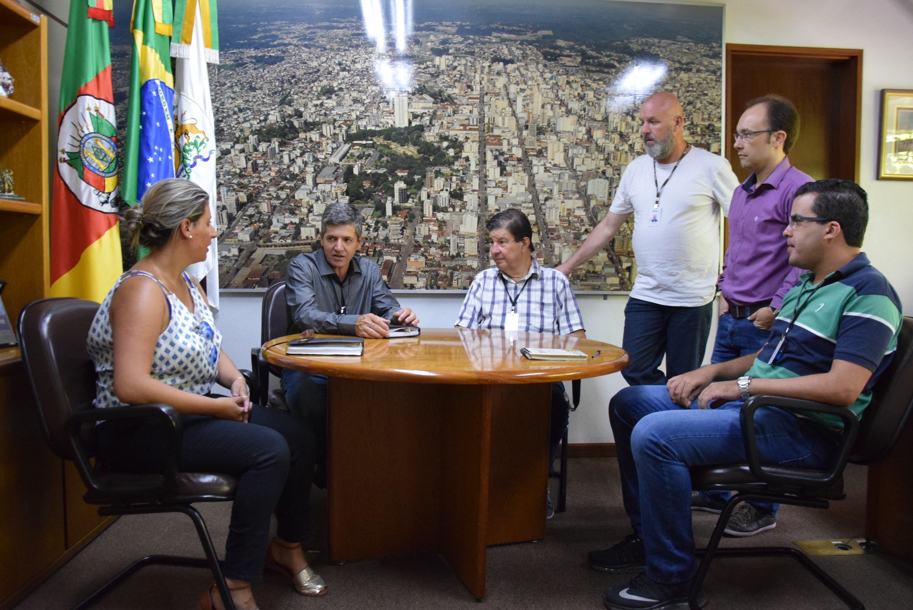 Leia mais sobre TV Câmara Caxias recebe a visita de integrantes do Legislativo de Vacaria