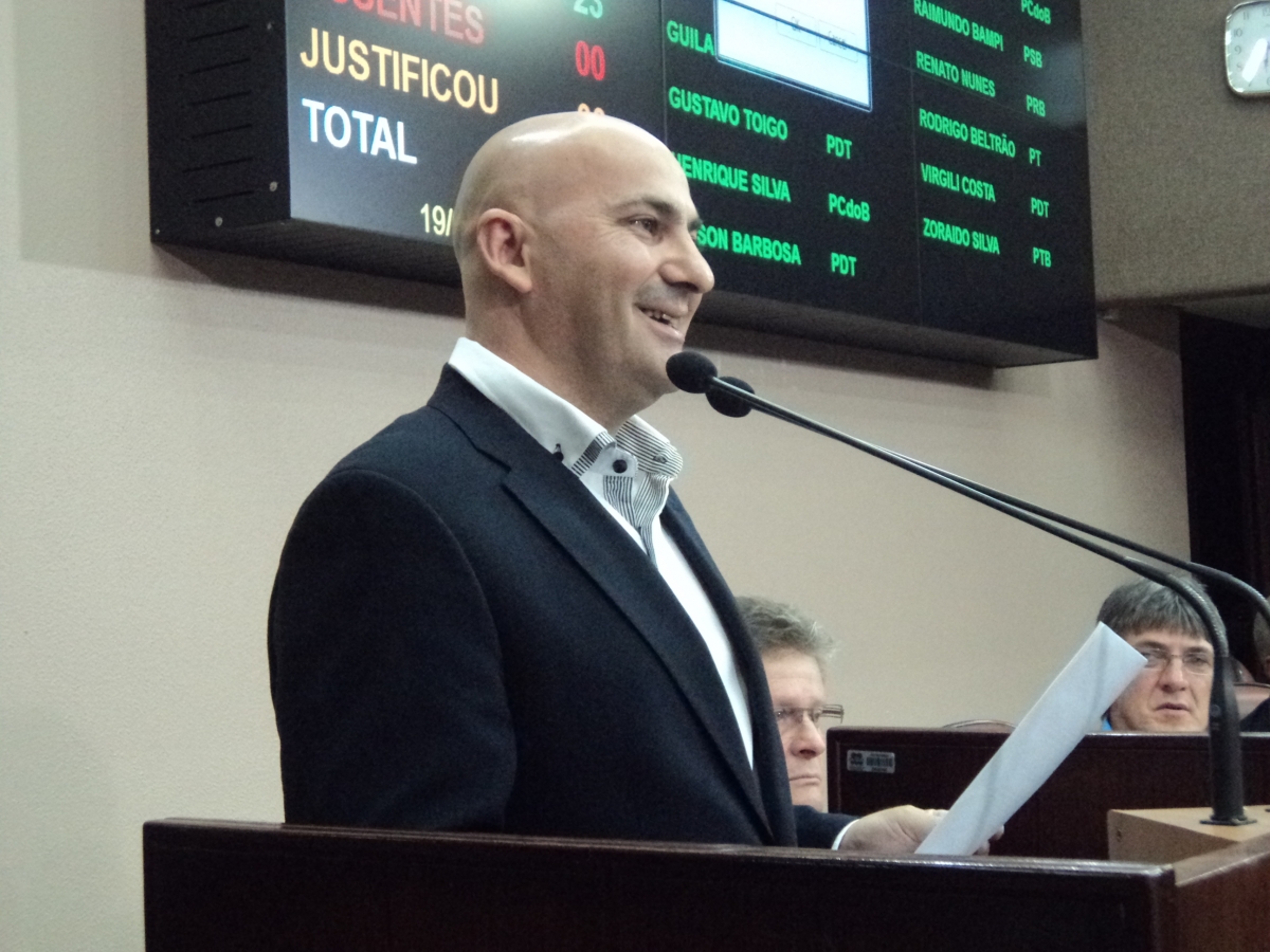 Jaison Barbosa solicita imediata votação do PL C 25/2014