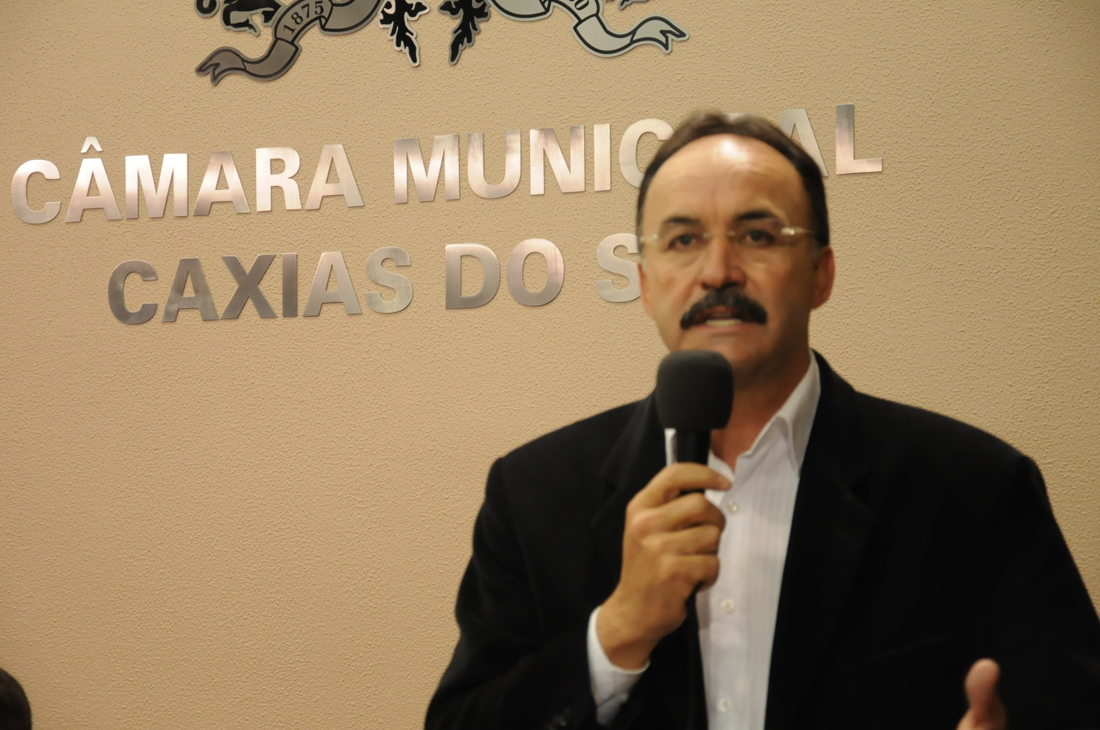 Mauro Pereira ressalta o lançamento do cartaz publicitário da Festa da Uva 2014
