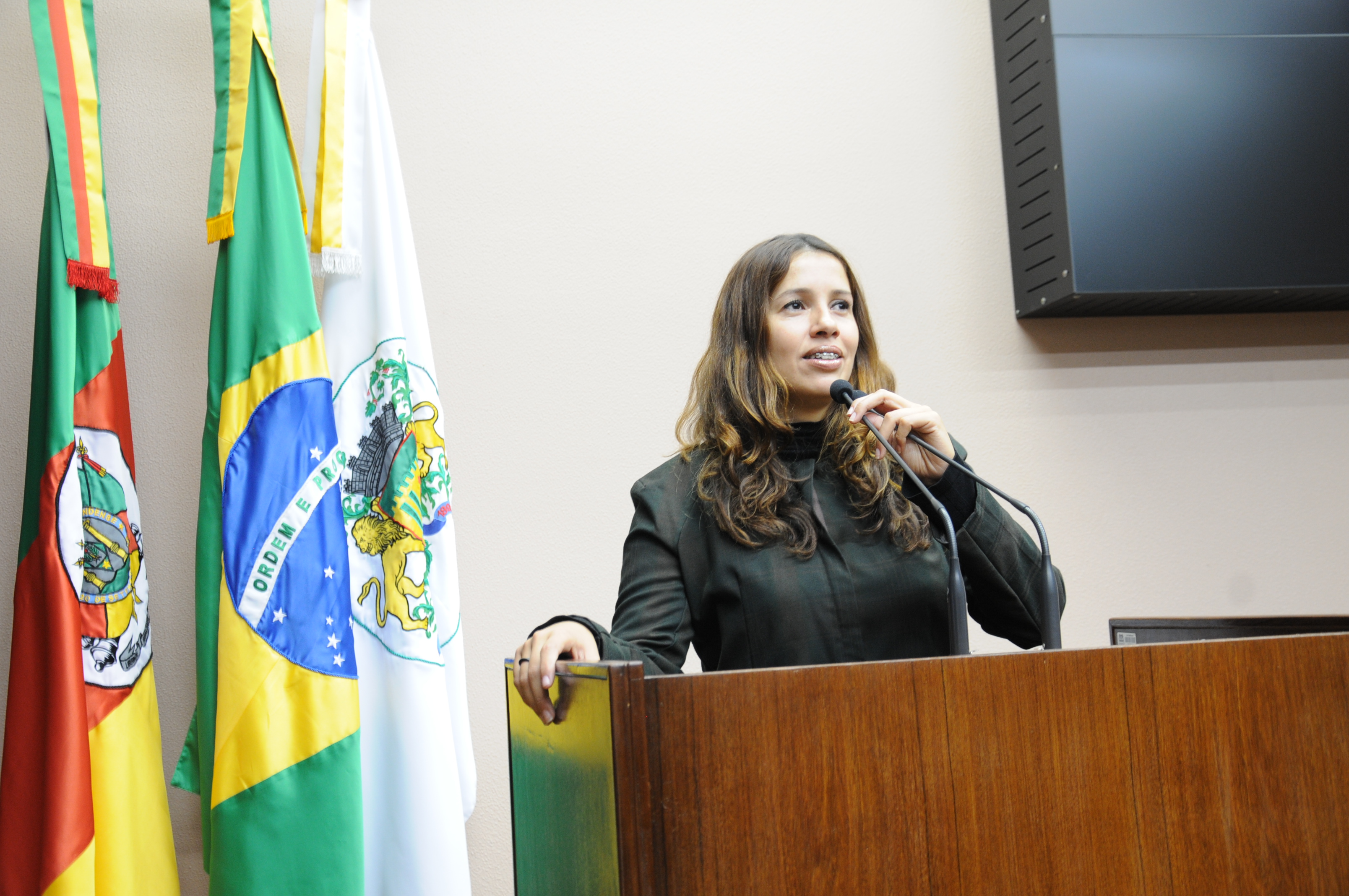 Leia mais sobre Denise Pessôa comemora queda da liminar que mantinha o polo de pedágio entre Caxias e Farroupilha