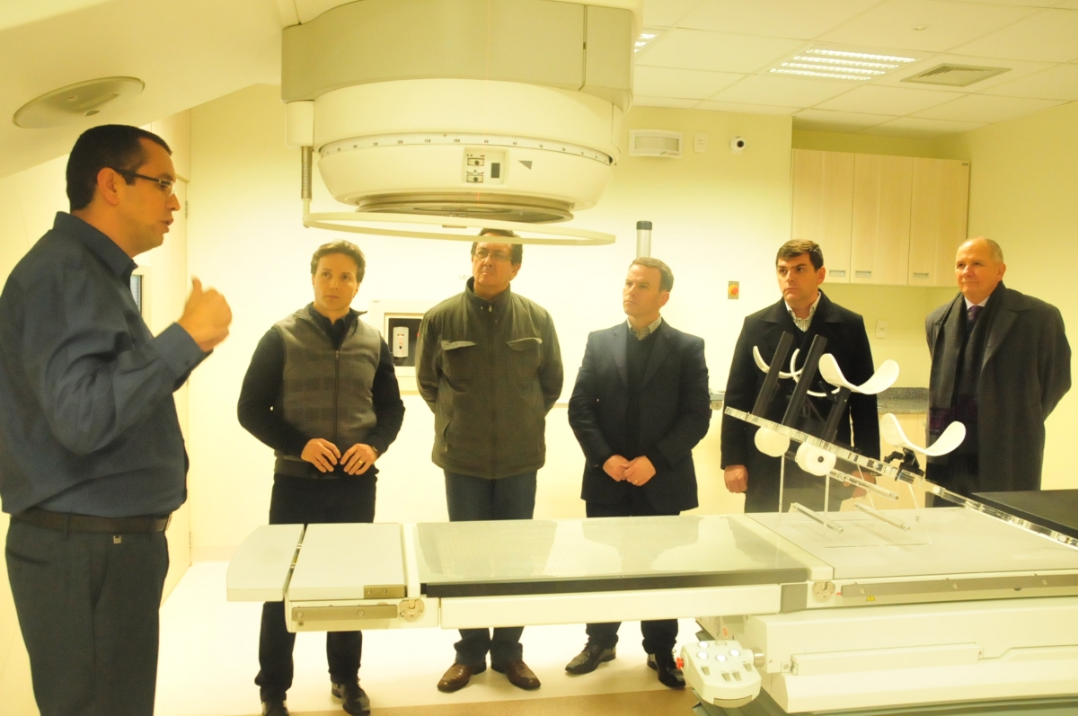 Vereadores visitam nova unidade de oncologia do Hospital Geral