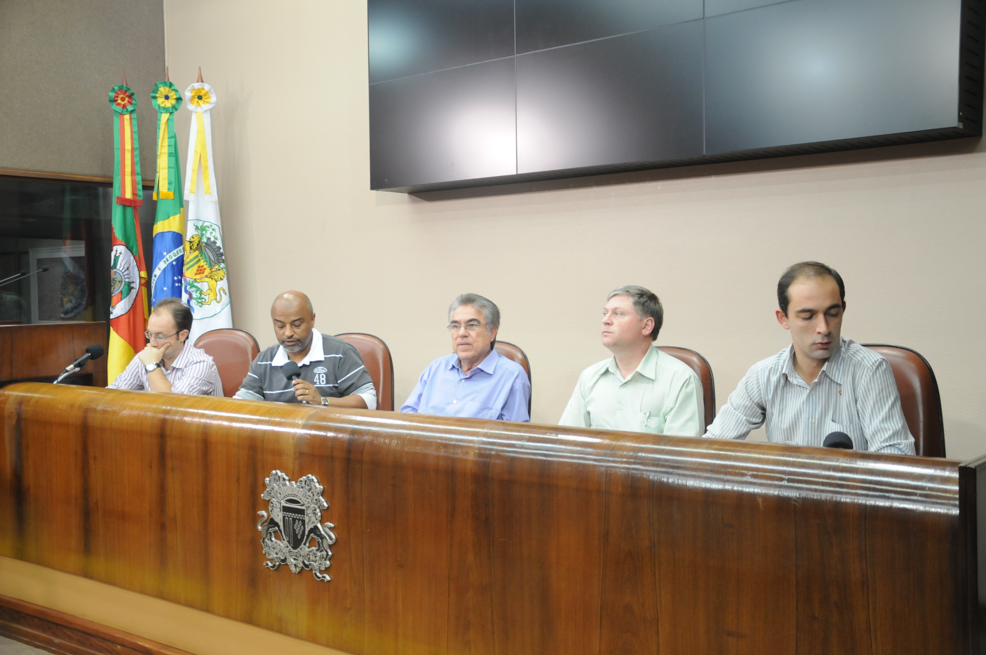 Doze emendas ao orçamento de 2013 somam R$ 3,6 milhões