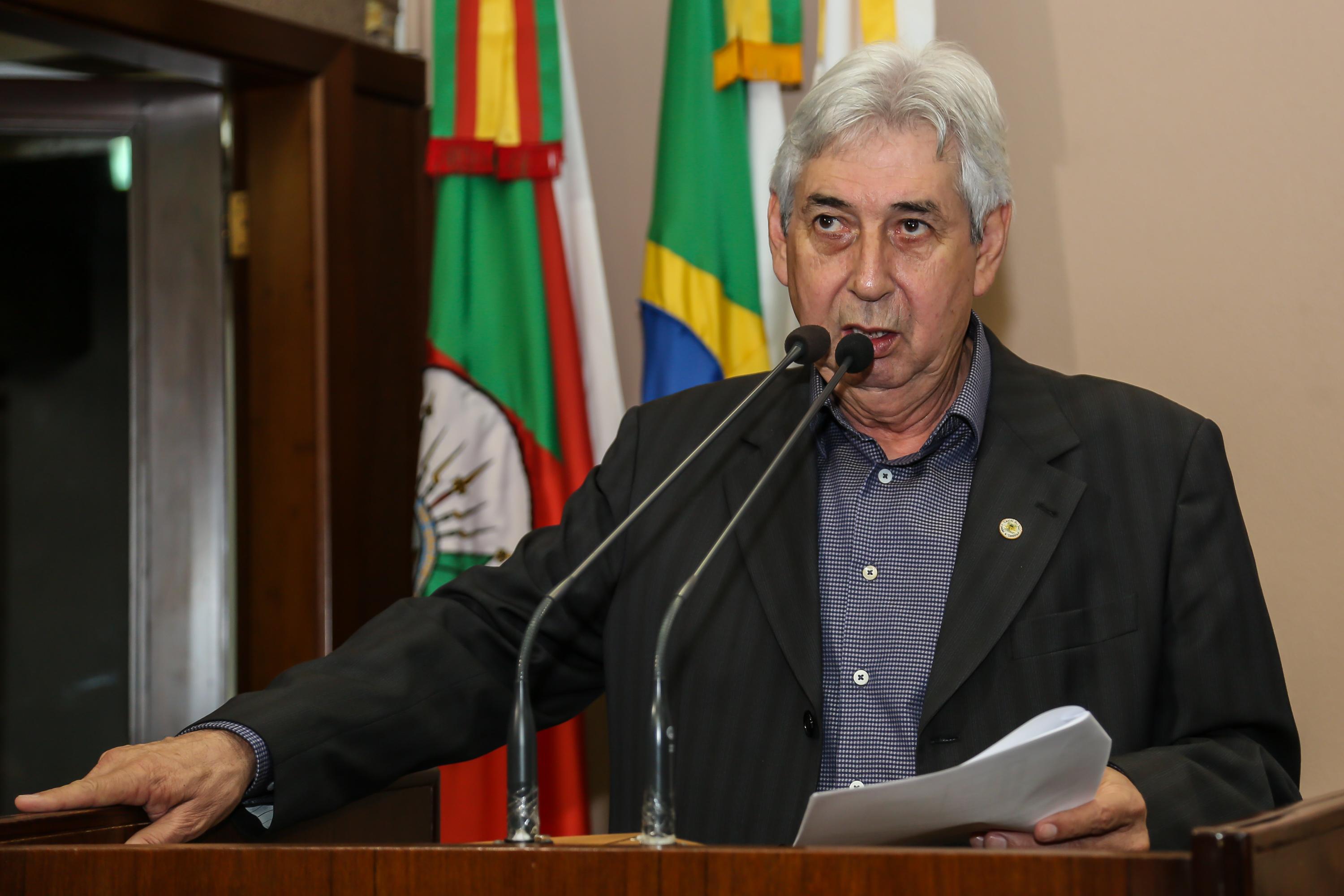 Adelino Teles se despede do Legislativo caxiense ao término do mandato parlamentar