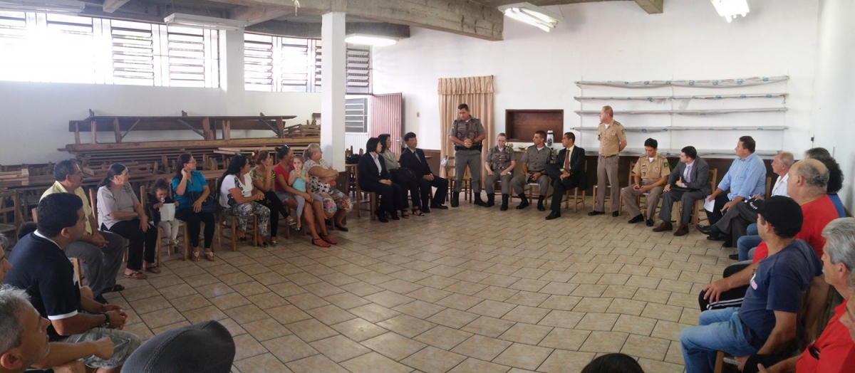 Vereador Edi Carlos participa de reunião com comitiva japonesa e moradores da região Planalto