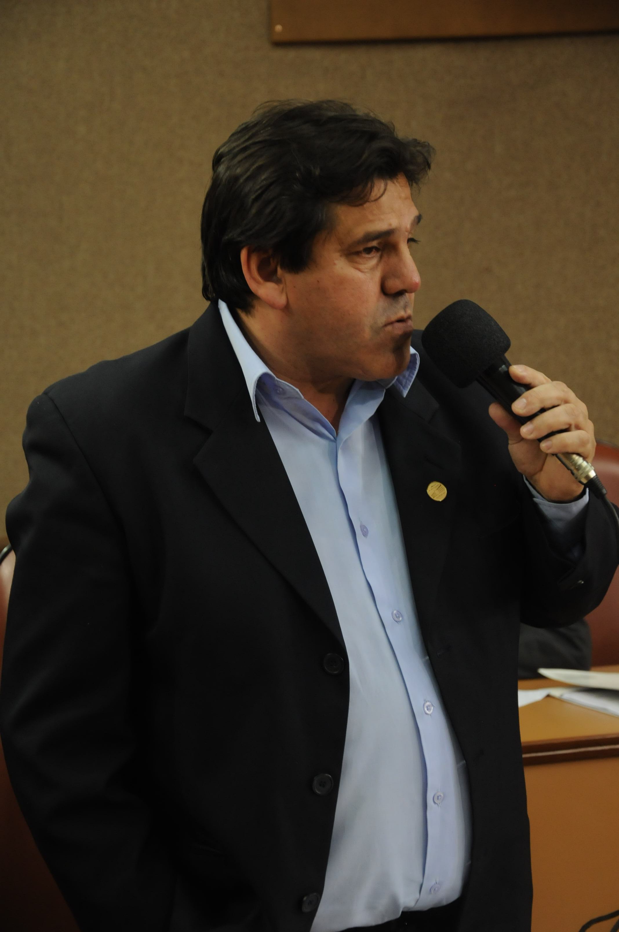 Moção de Henrique Silva apoia o plebiscito para reforma democrática