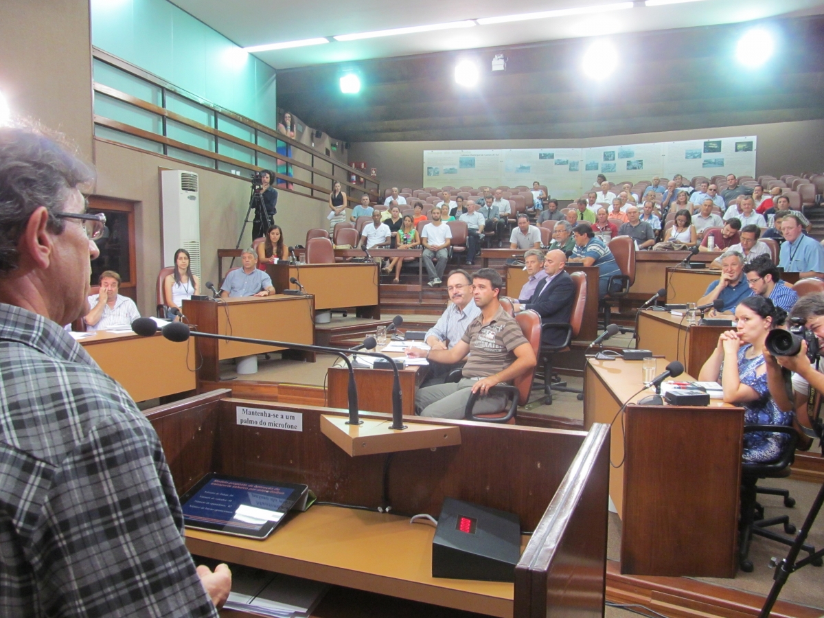 Leia mais sobre Câmara sedia audiência pública da SMTTM sobre ampliação do serviço de táxi-lotação