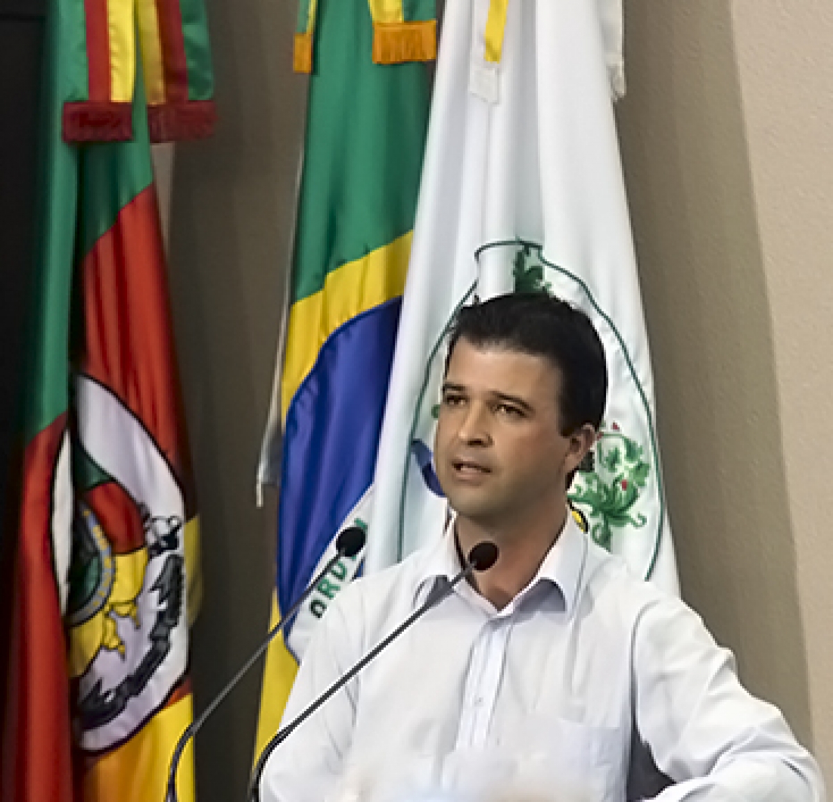 Vereador Neri, O Carteiro faz indicação para implantação de ponto de safra para o loteamento Campos da Serra