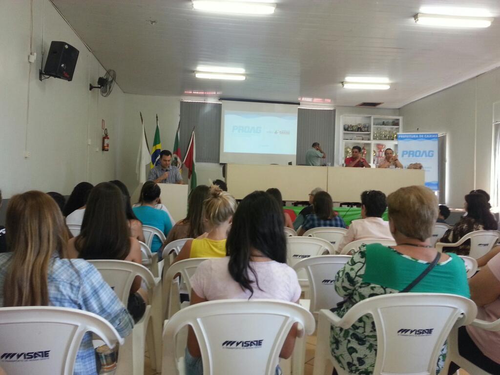 Jaison Barbosa visita lideranças comunitárias