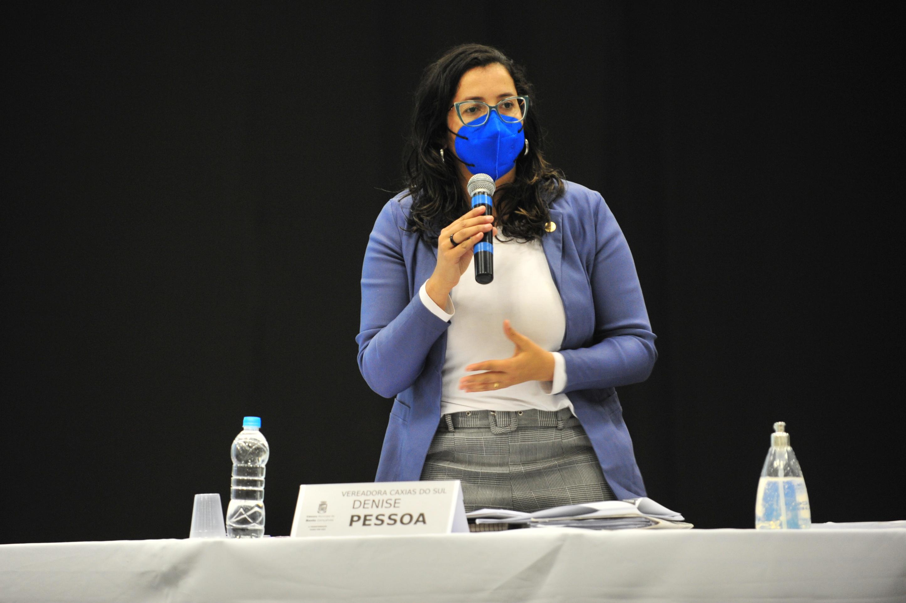 Denise Pessôa defende interesses dos usuários de estradas em reunião regional