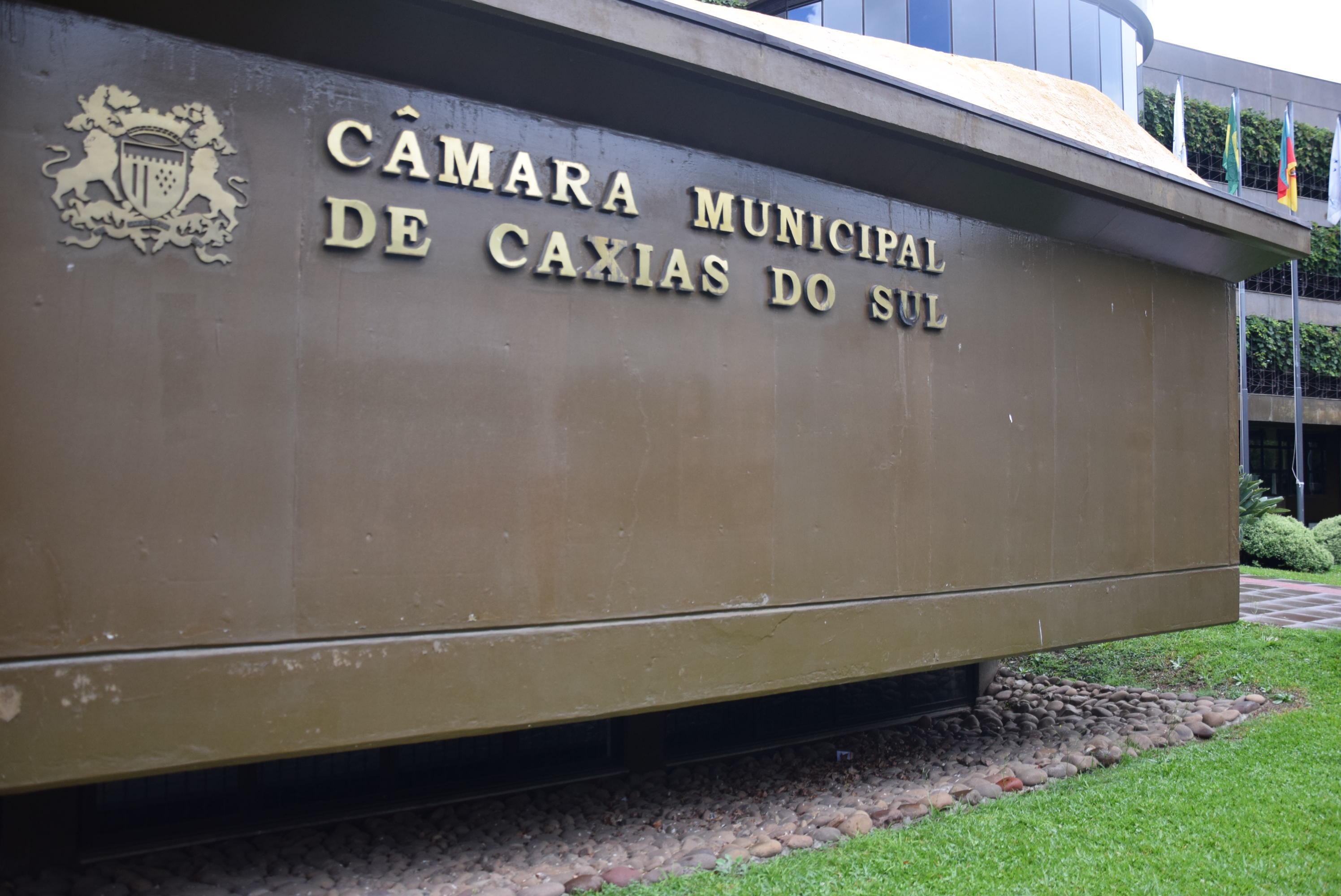 Leia mais sobre Legislativo caxiense se posiciona contra a PEC-6/2019 por meio de moção