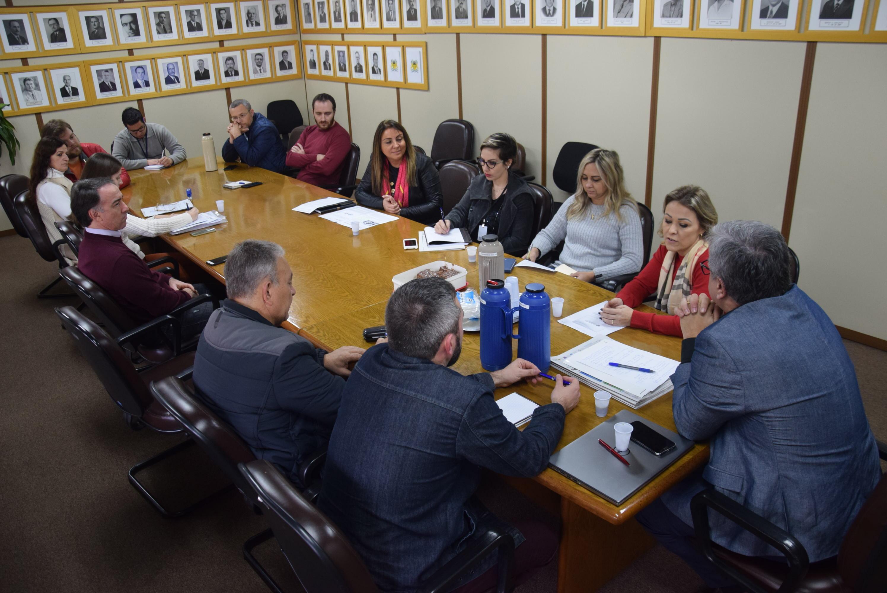 Leia mais sobre Câmara irá aderir à Agenda Ambiental na Administração Pública com digitalização de processos