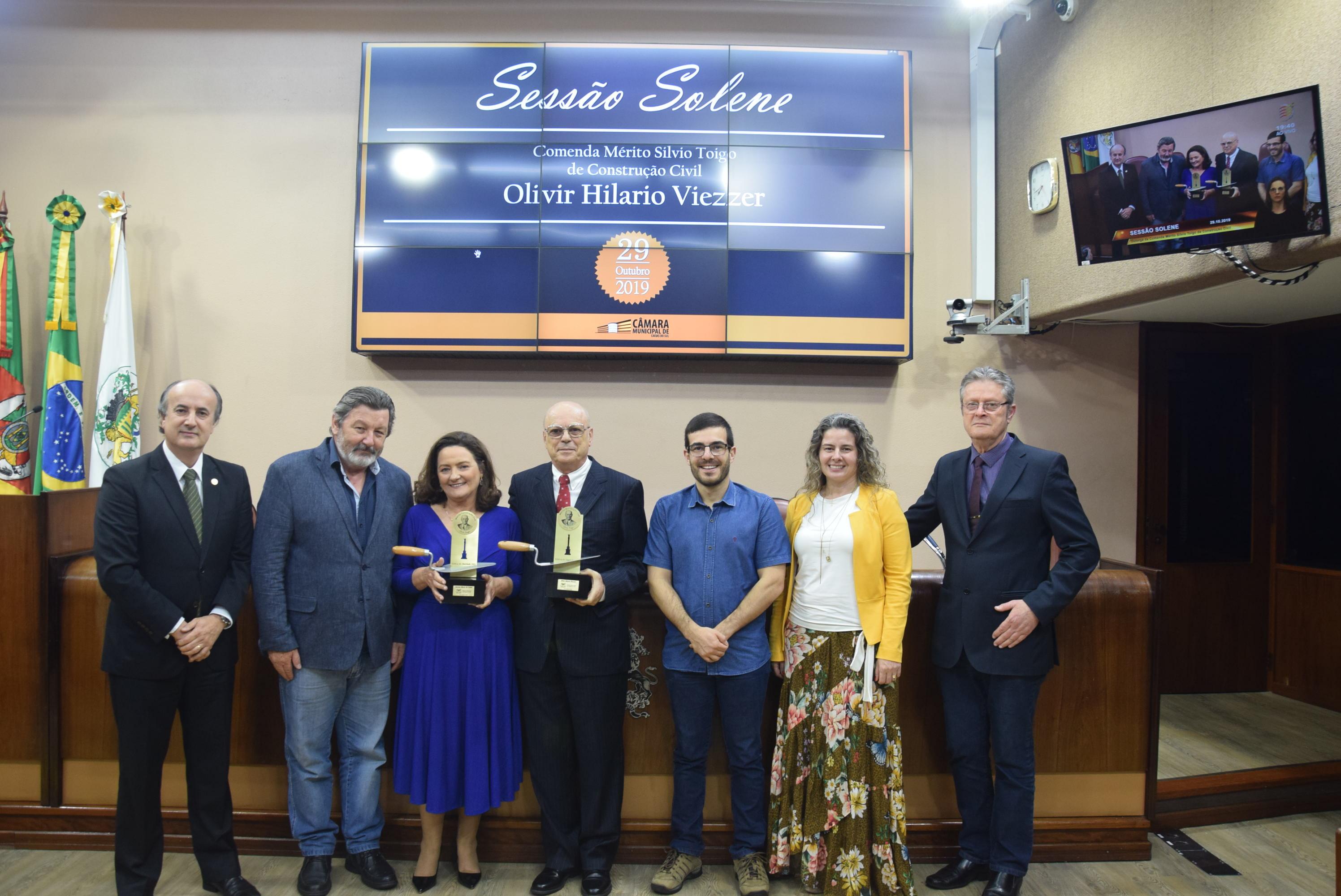 Leia mais sobre Câmara Municipal homenageia profissionais com a Comenda Mérito Silvio Toigo de Construção Civil