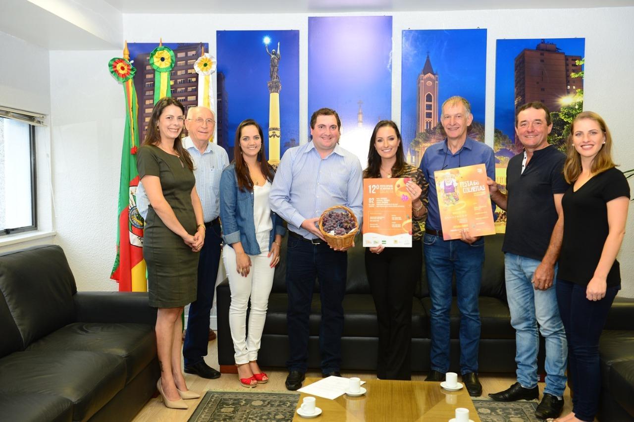 Comitiva da Abertura da Colheita 2020 convida Daneluz para o evento 