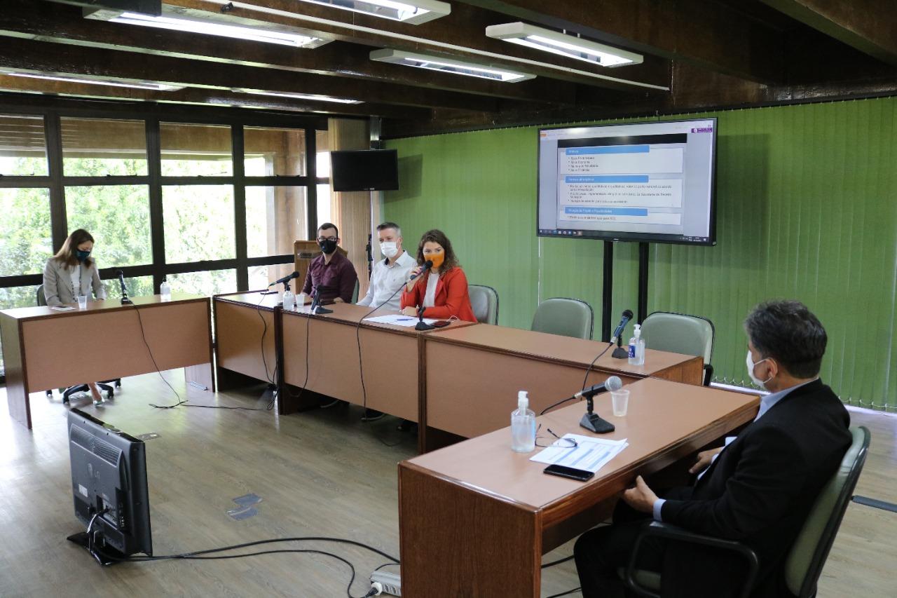 CCJL realiza reunião para debater projeto que institui gratificação de atividade tributária