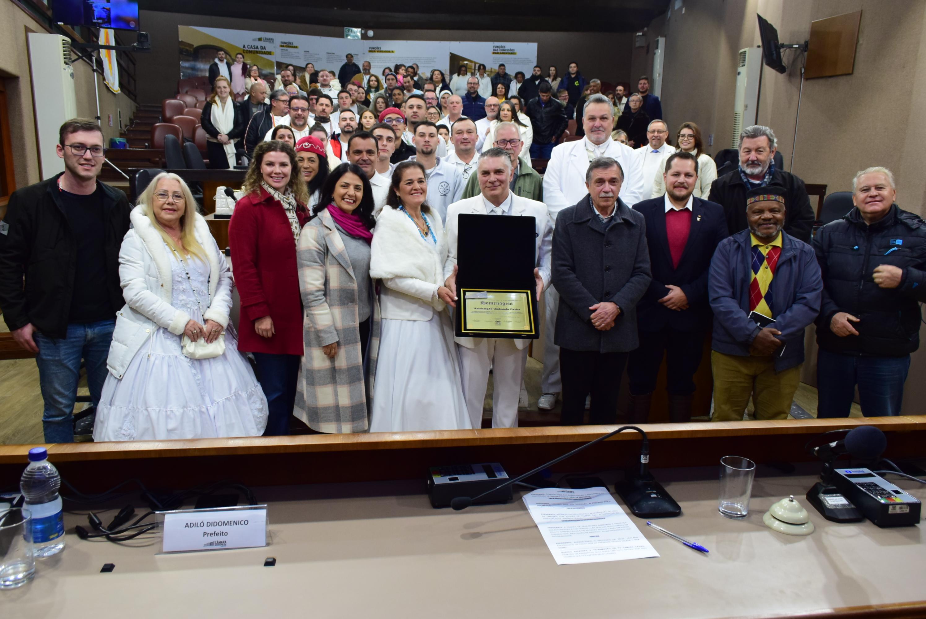Câmara Municipal celebra os 50 anos da Associação de Umbanda Caxias