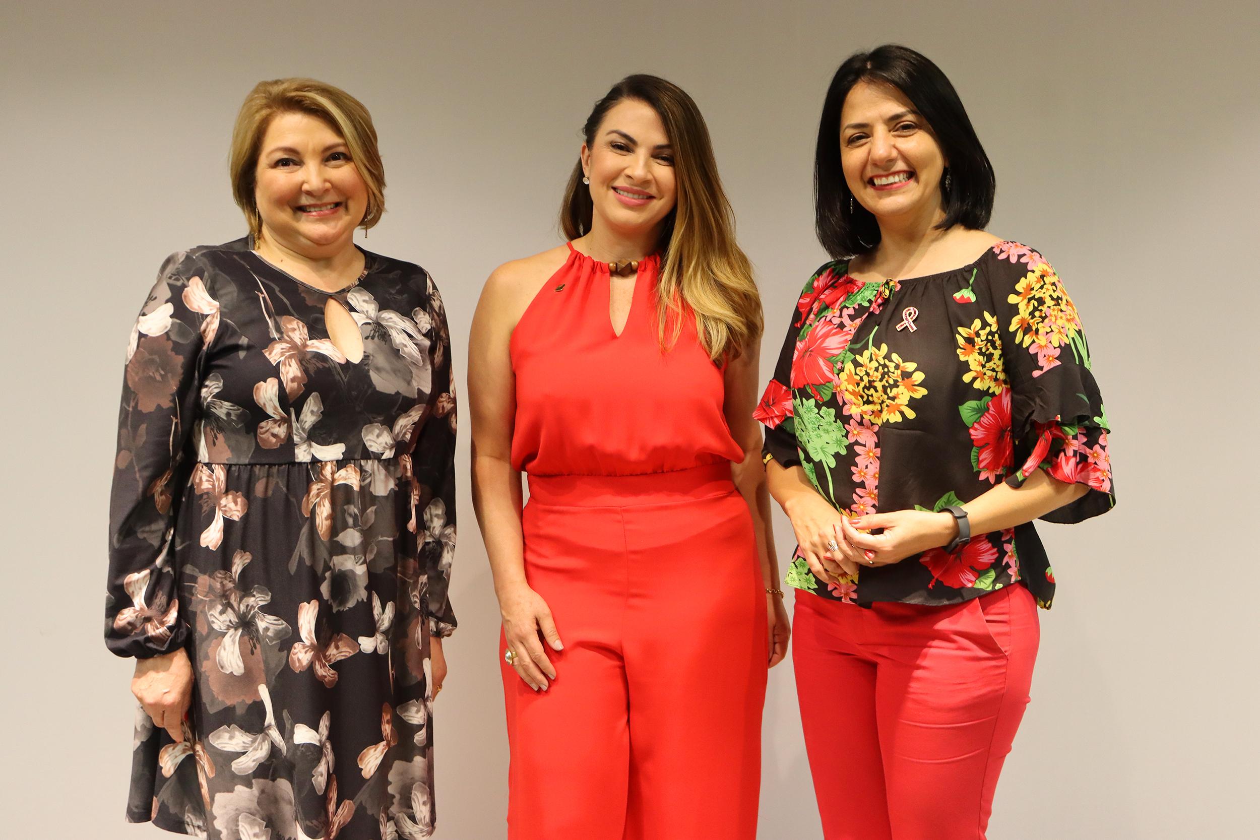Marisol Santos prestigia lançamento de revista nacional de empreendedorismo feminino 