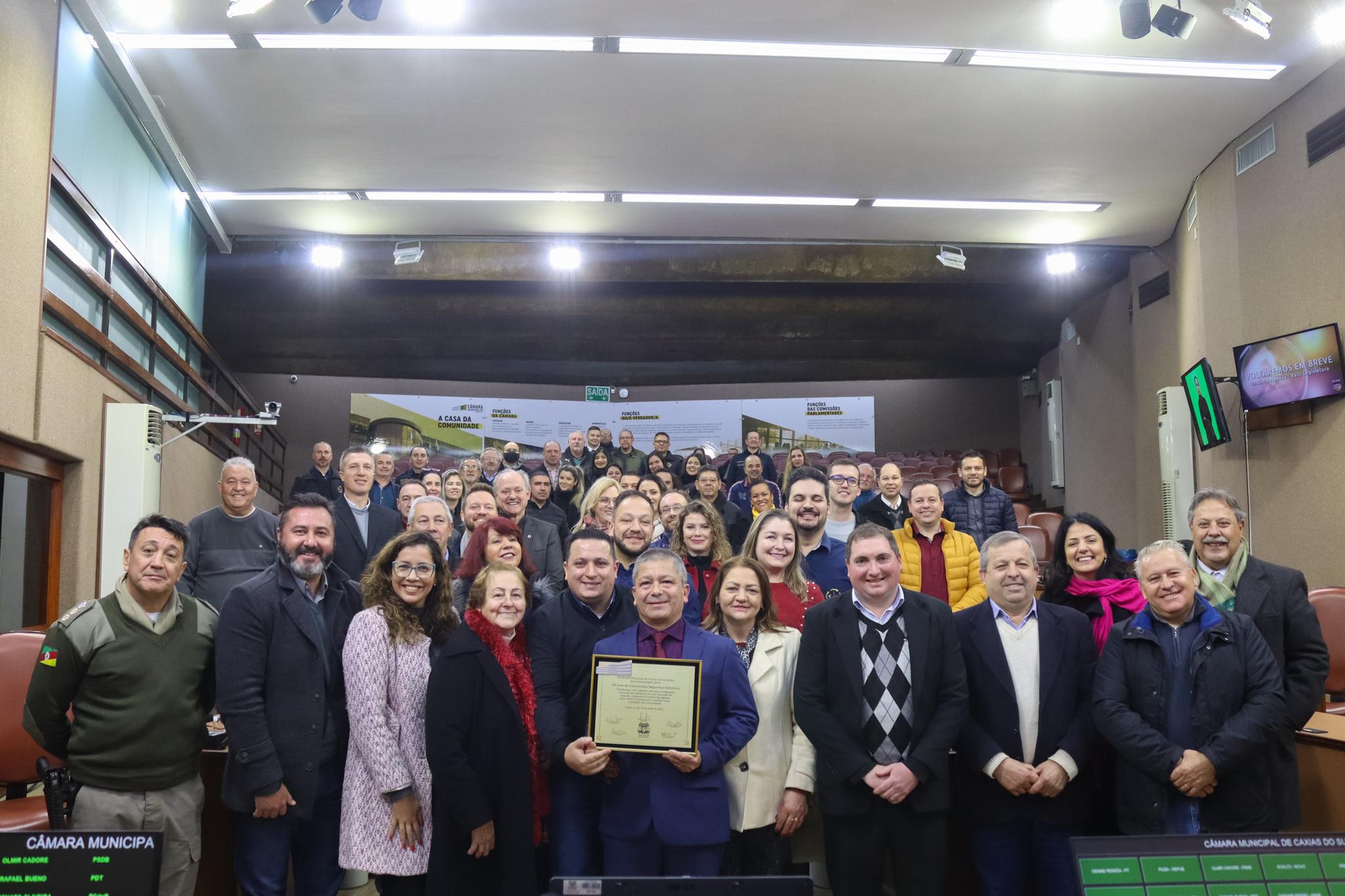 Commandos Segurança Eletrônica recebe homenagem do Legislativo 