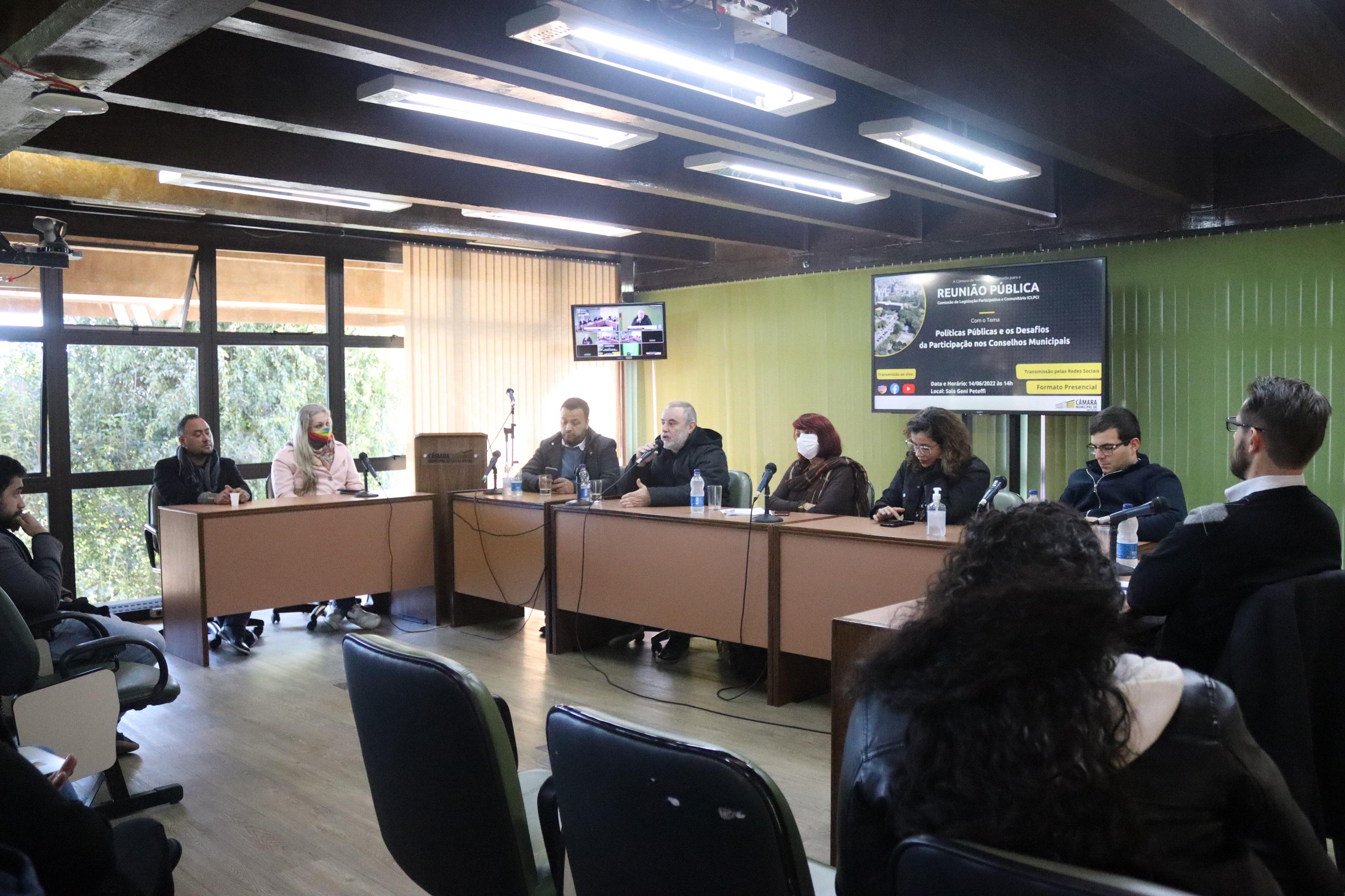 Participação social nos Conselhos Municipais é discutida em reunião pública no Legislativo