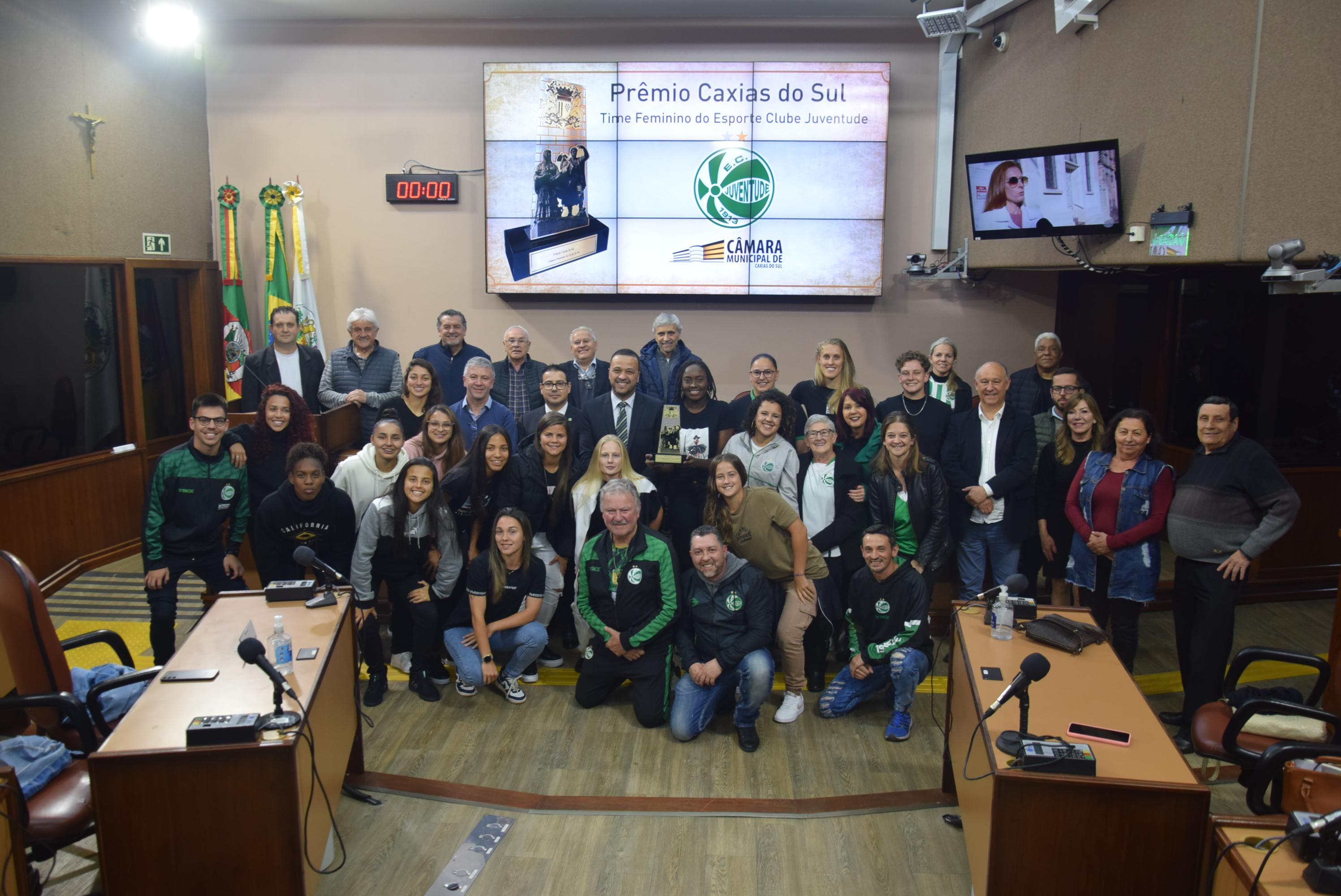 Leia mais sobre Time Feminino do Esporte Clube Juventude recebe o Prêmio Caxias do Sul