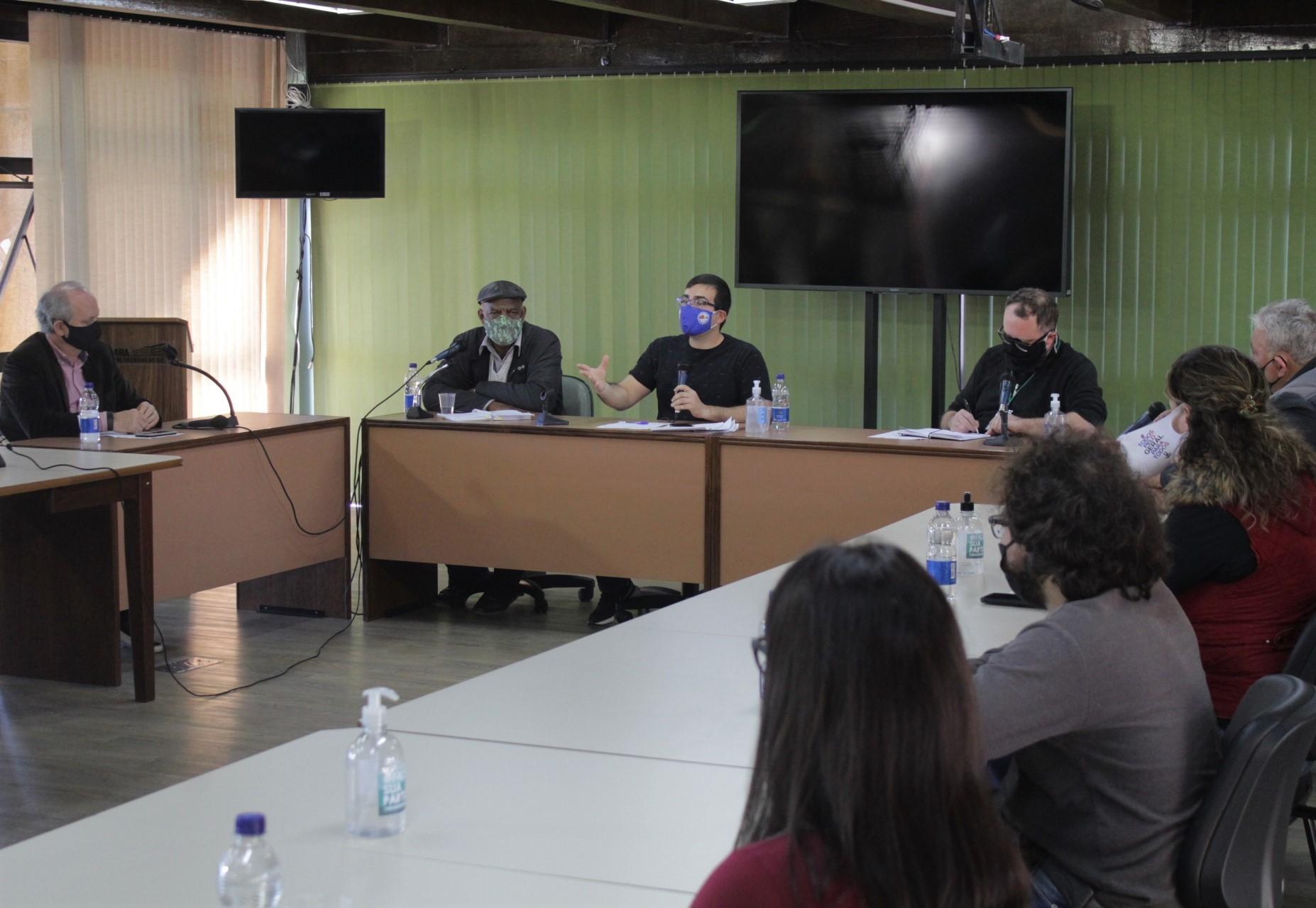 Reunião debate situação da causa animal em Caxias do Sul